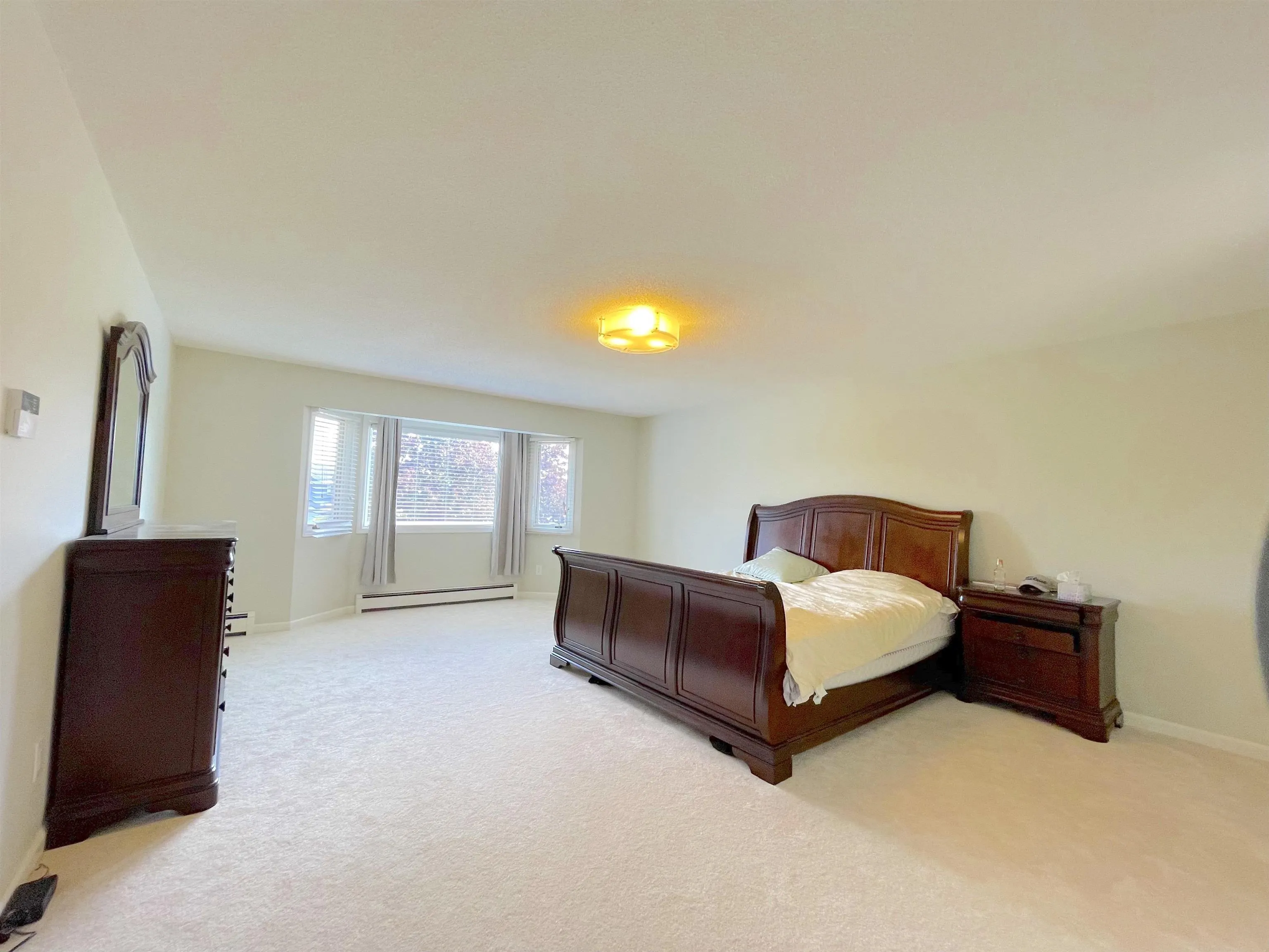 7371 Sunnymede Crescent