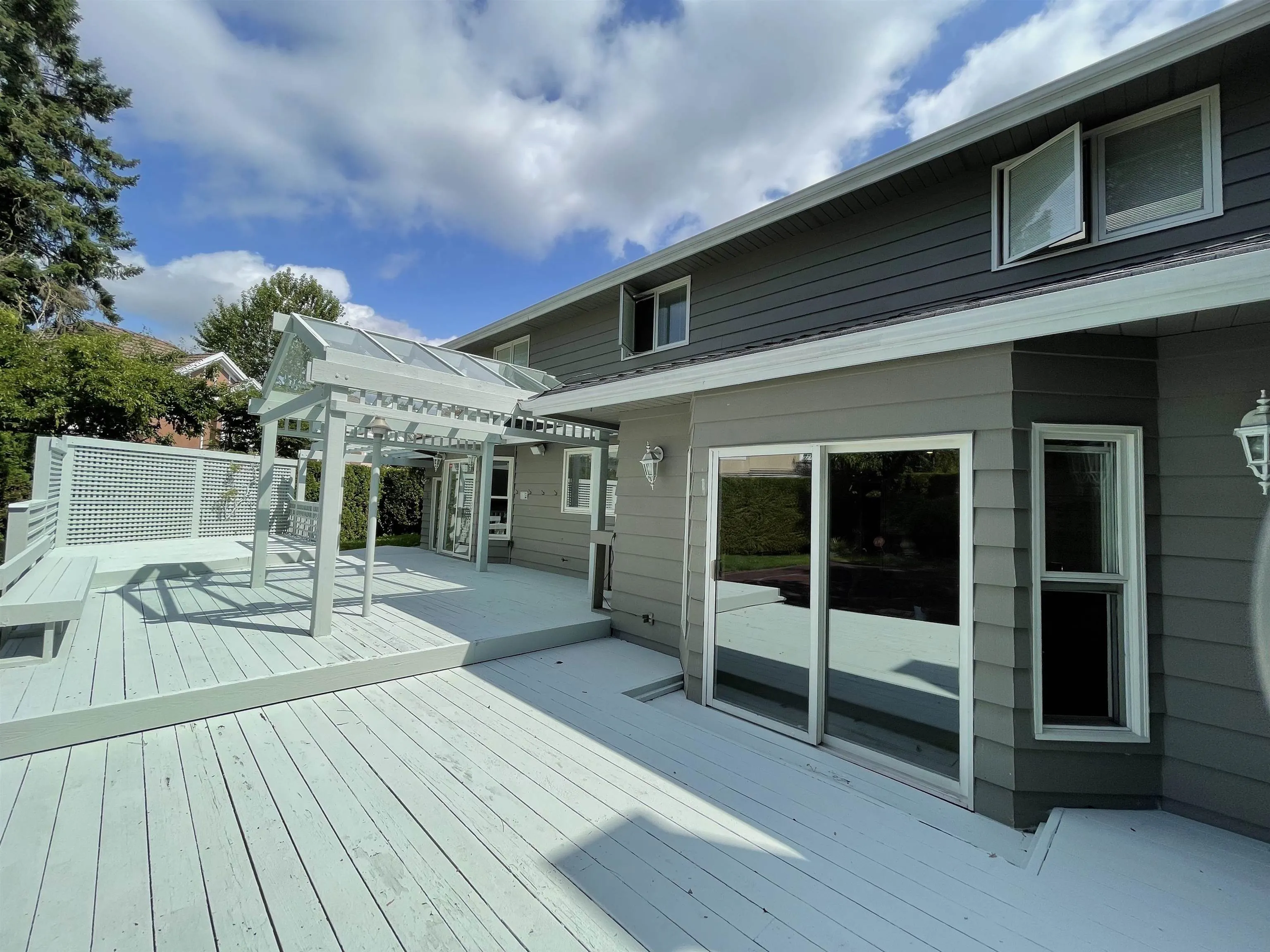 7371 Sunnymede Crescent