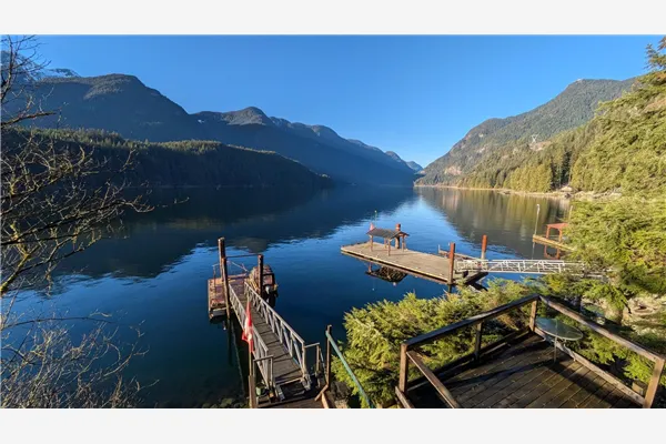 11 East Of Croker Island