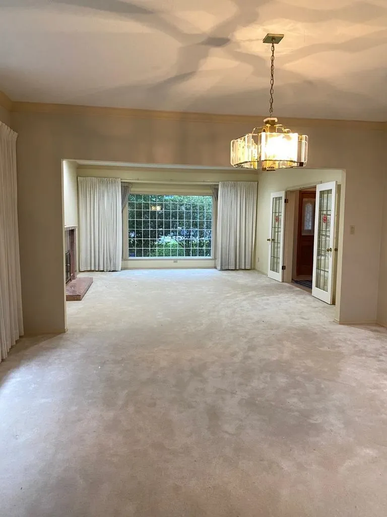 2450 W 34th Avenue