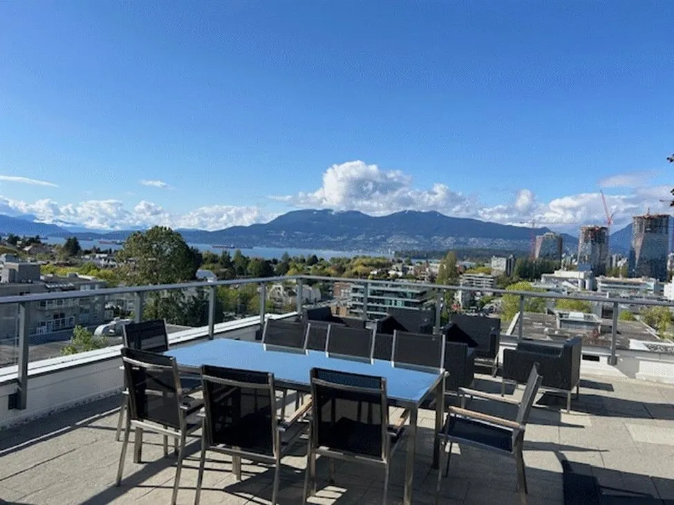 101 1777 W 7th Avenue