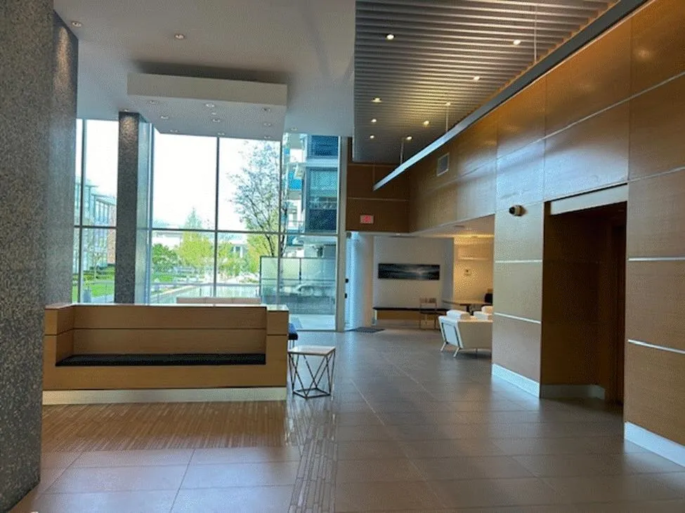 101 1777 W 7th Avenue