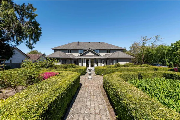 6260 Steveston Highway