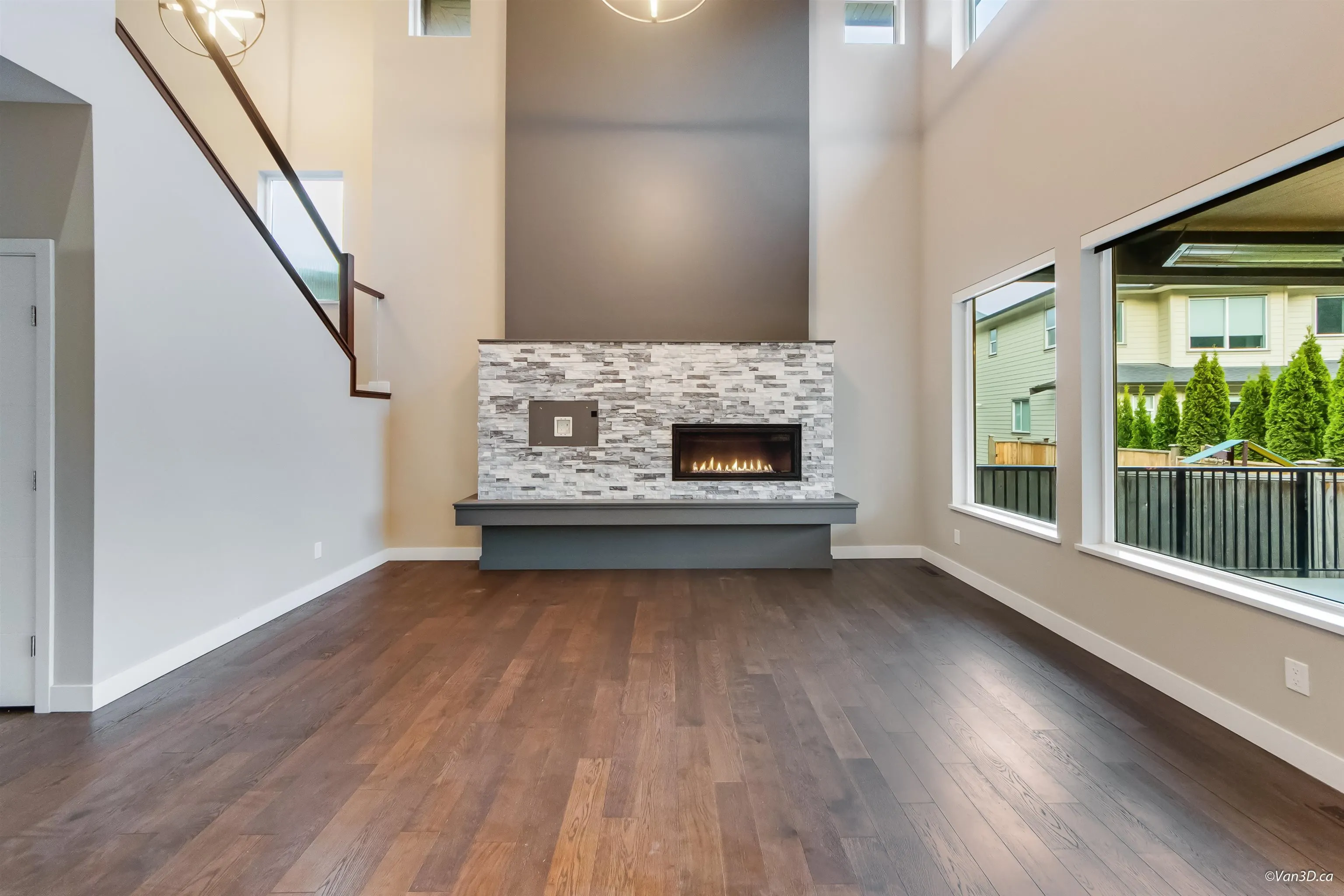 39340 Falcon Crescent
