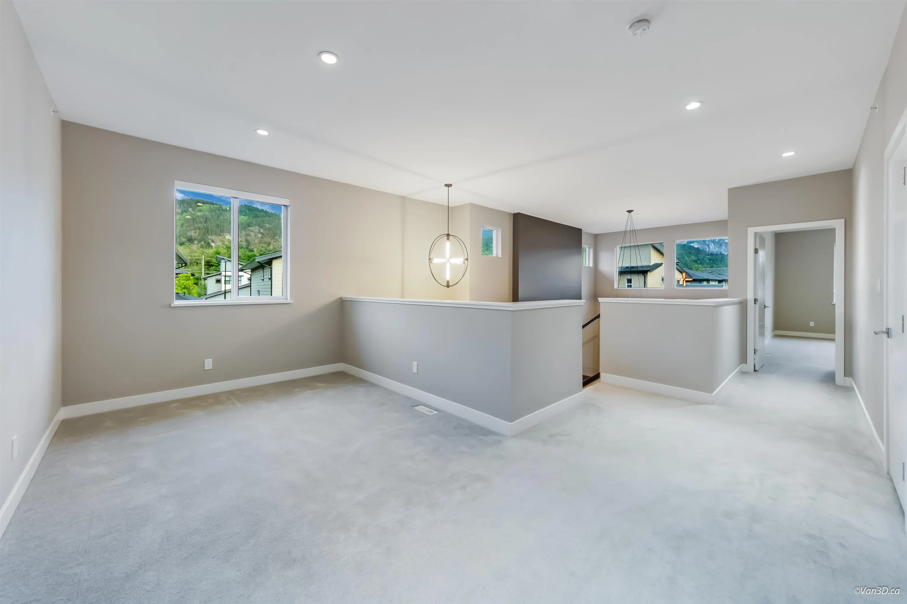 39340 Falcon Crescent