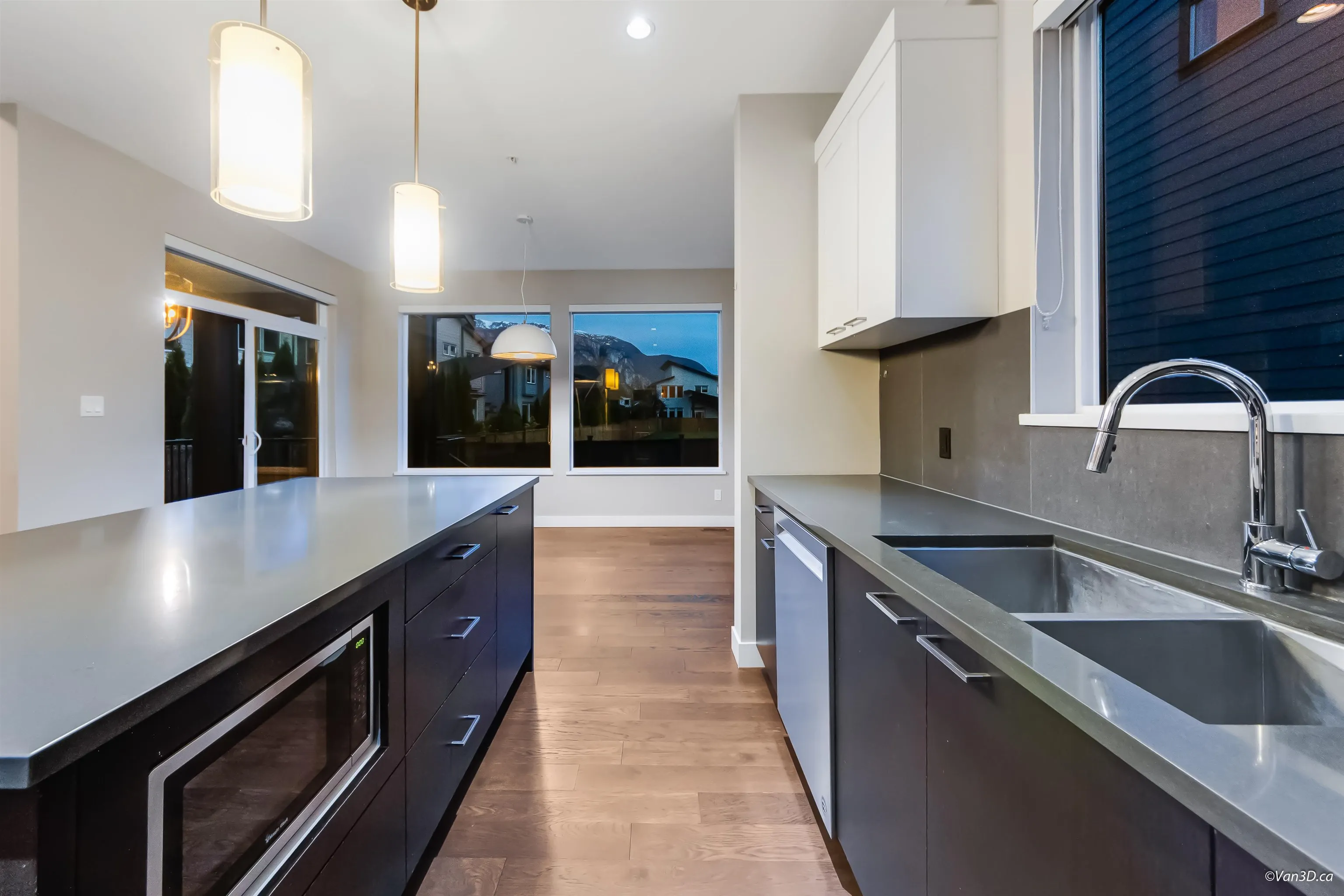 39340 Falcon Crescent