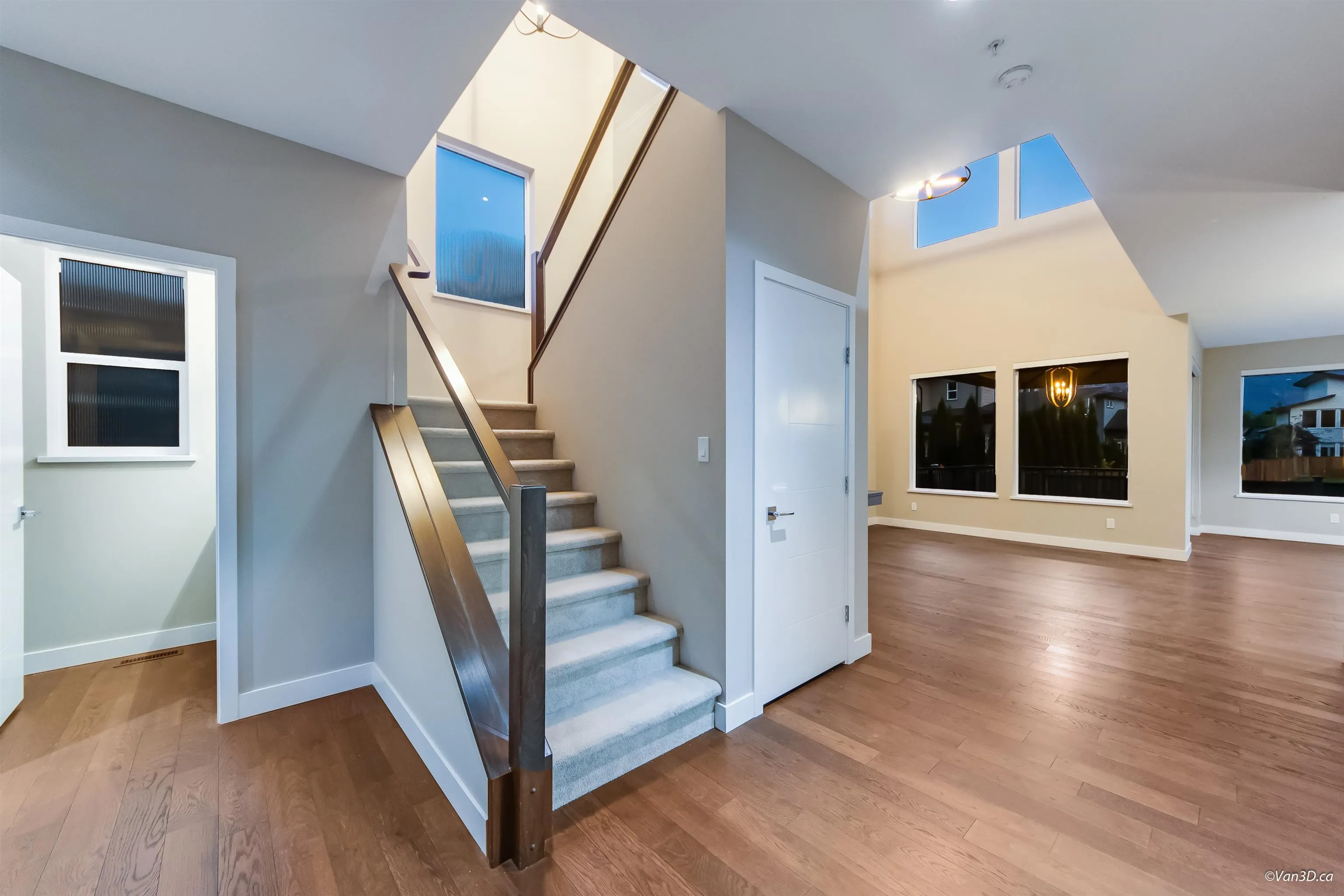 39340 Falcon Crescent