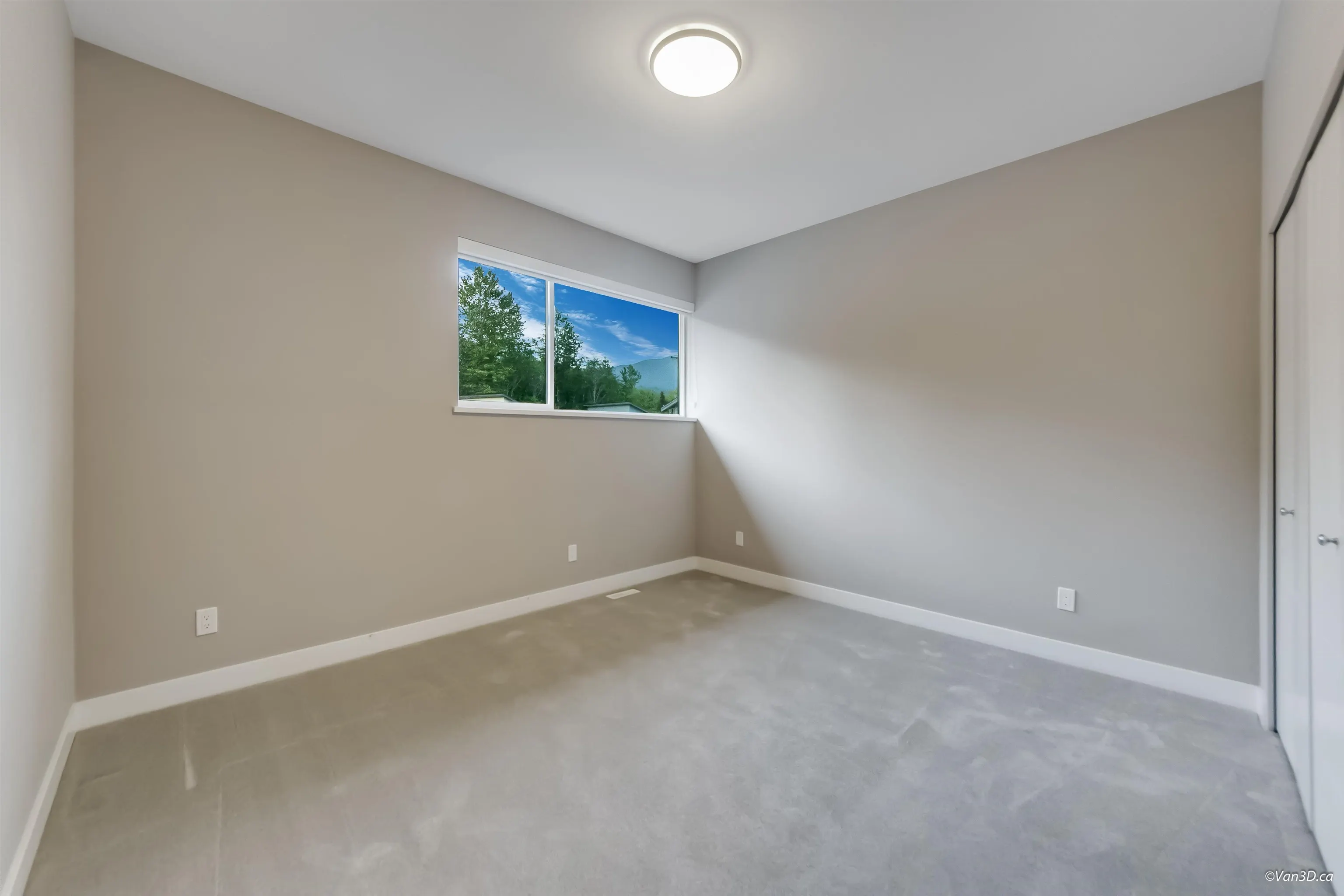 39340 Falcon Crescent