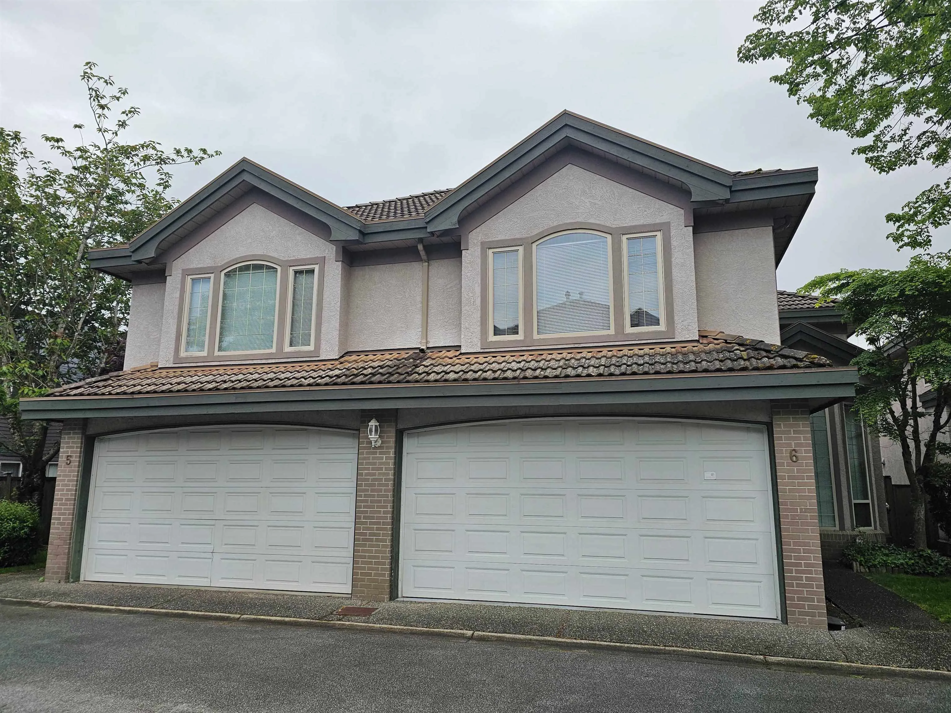 6 8693 No. 3 Road