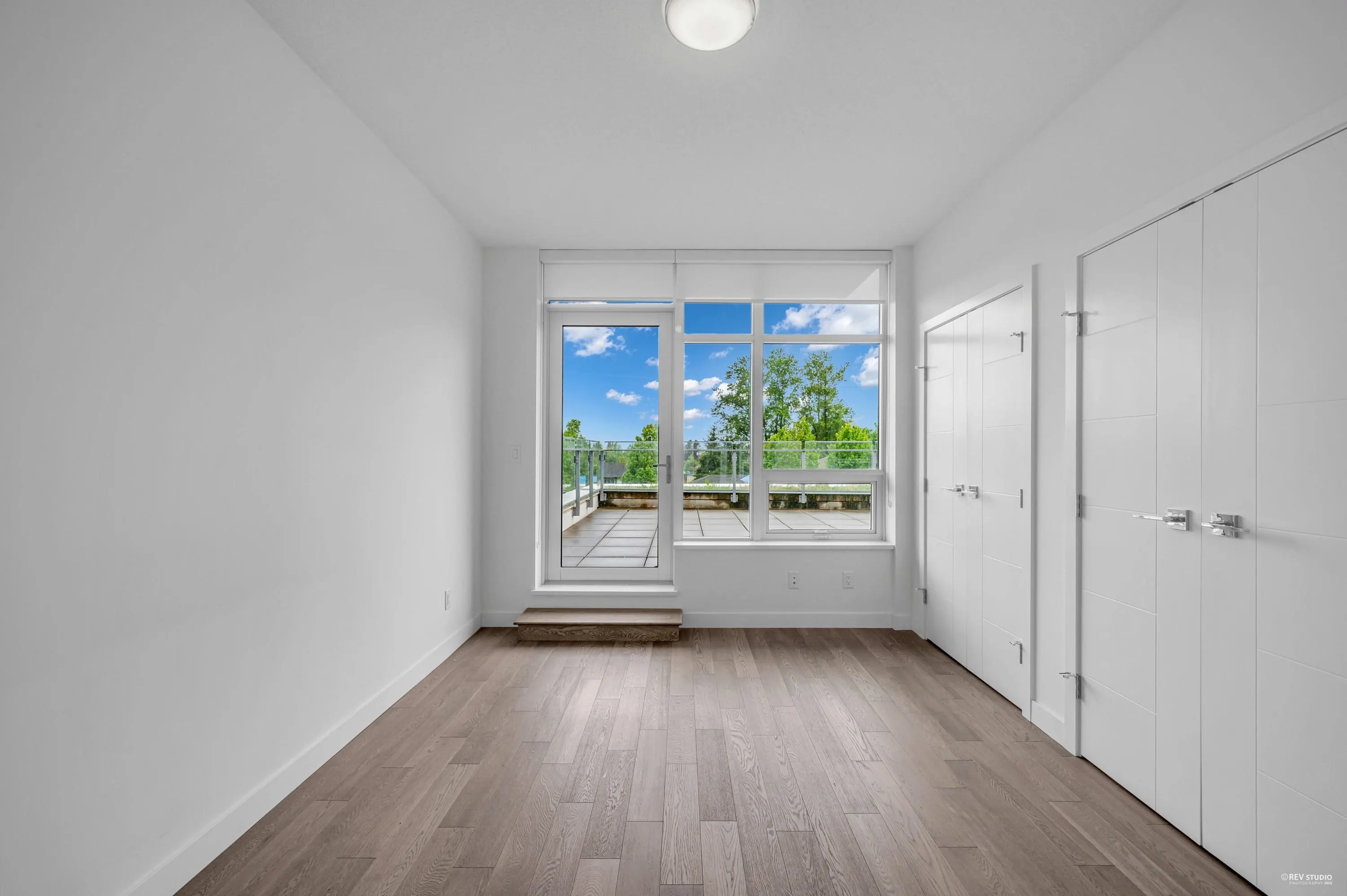 303 5077 Cambie Street