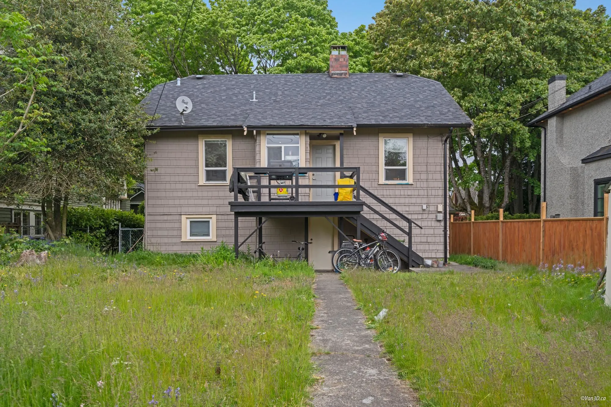 3578 W 22nd Avenue