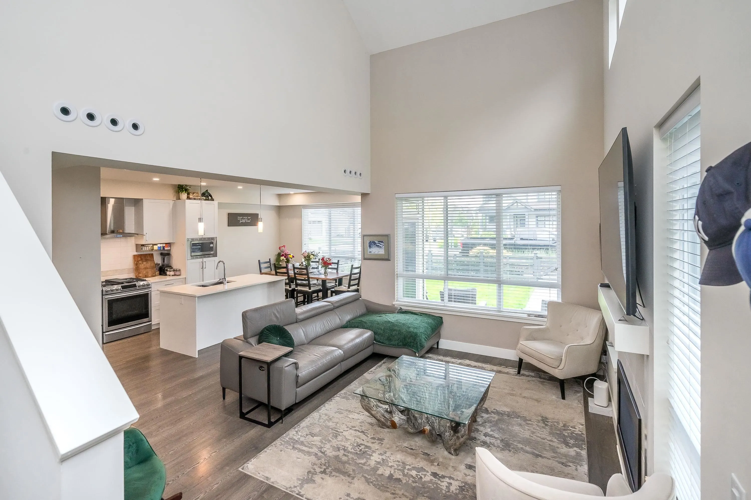 203 1816 Osprey Drive
