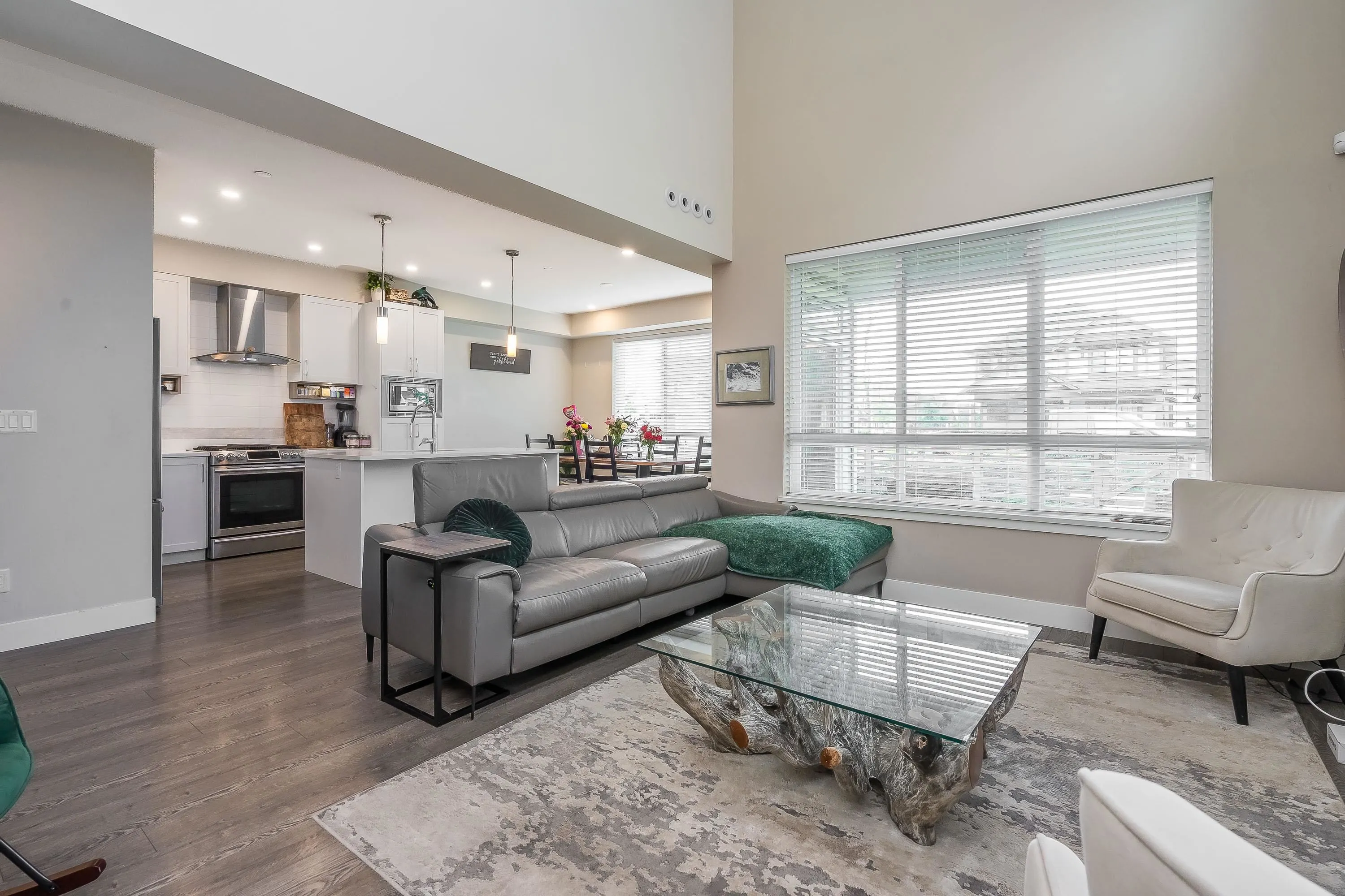 203 1816 Osprey Drive