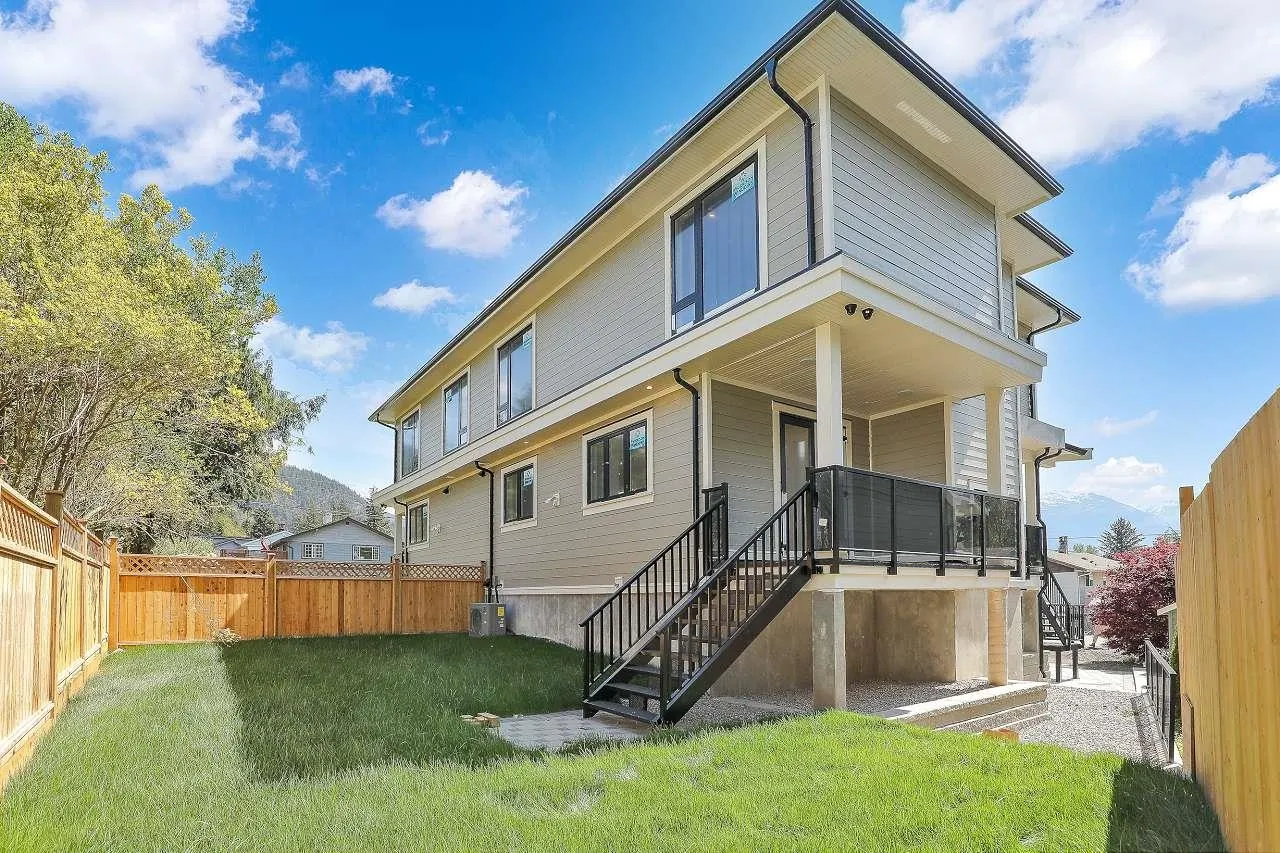 1137 Axen Road