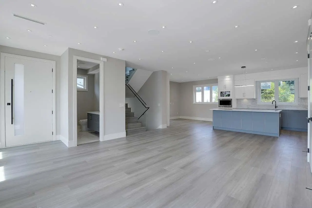 1137 Axen Road