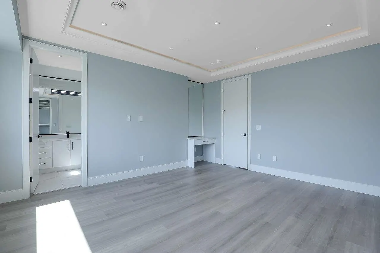 1137 Axen Road