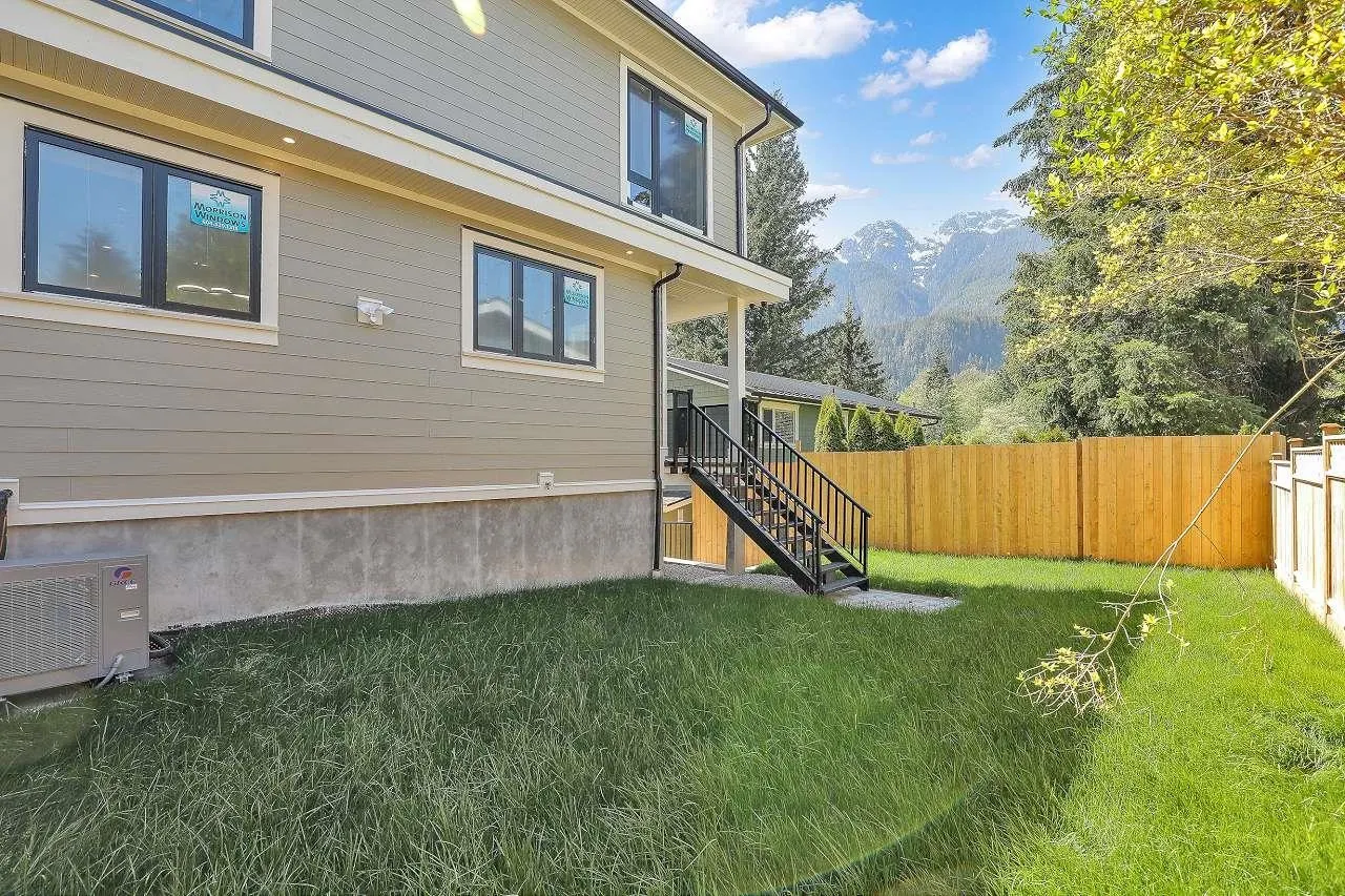 1137 Axen Road