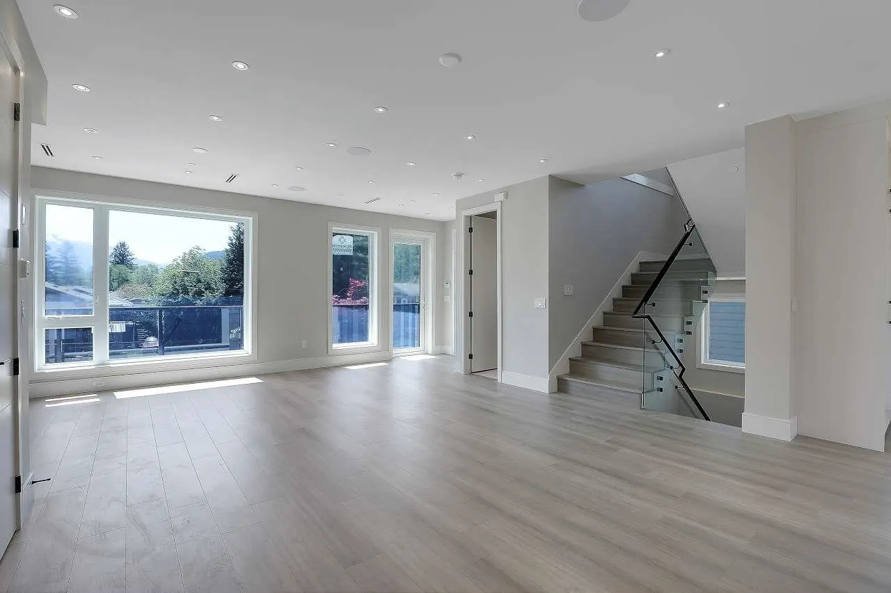 1137 Axen Road