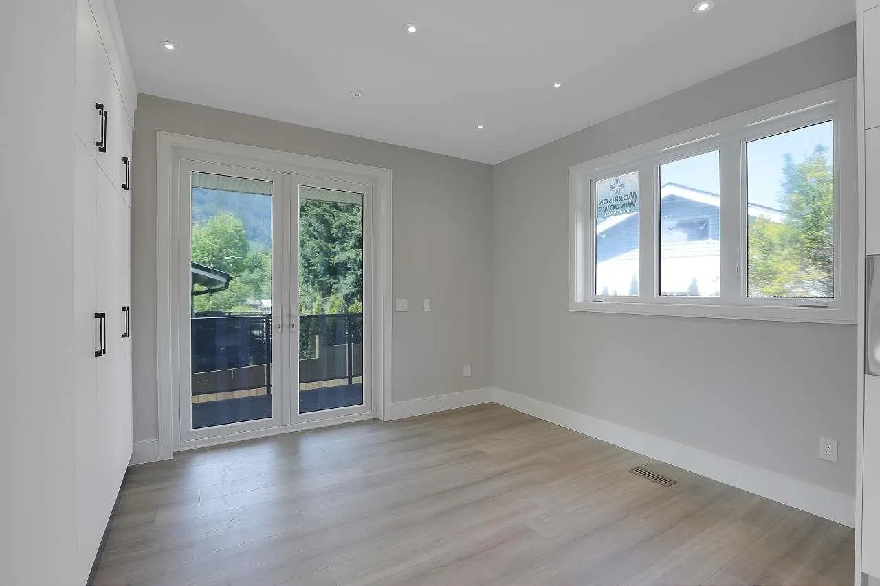 1137 Axen Road