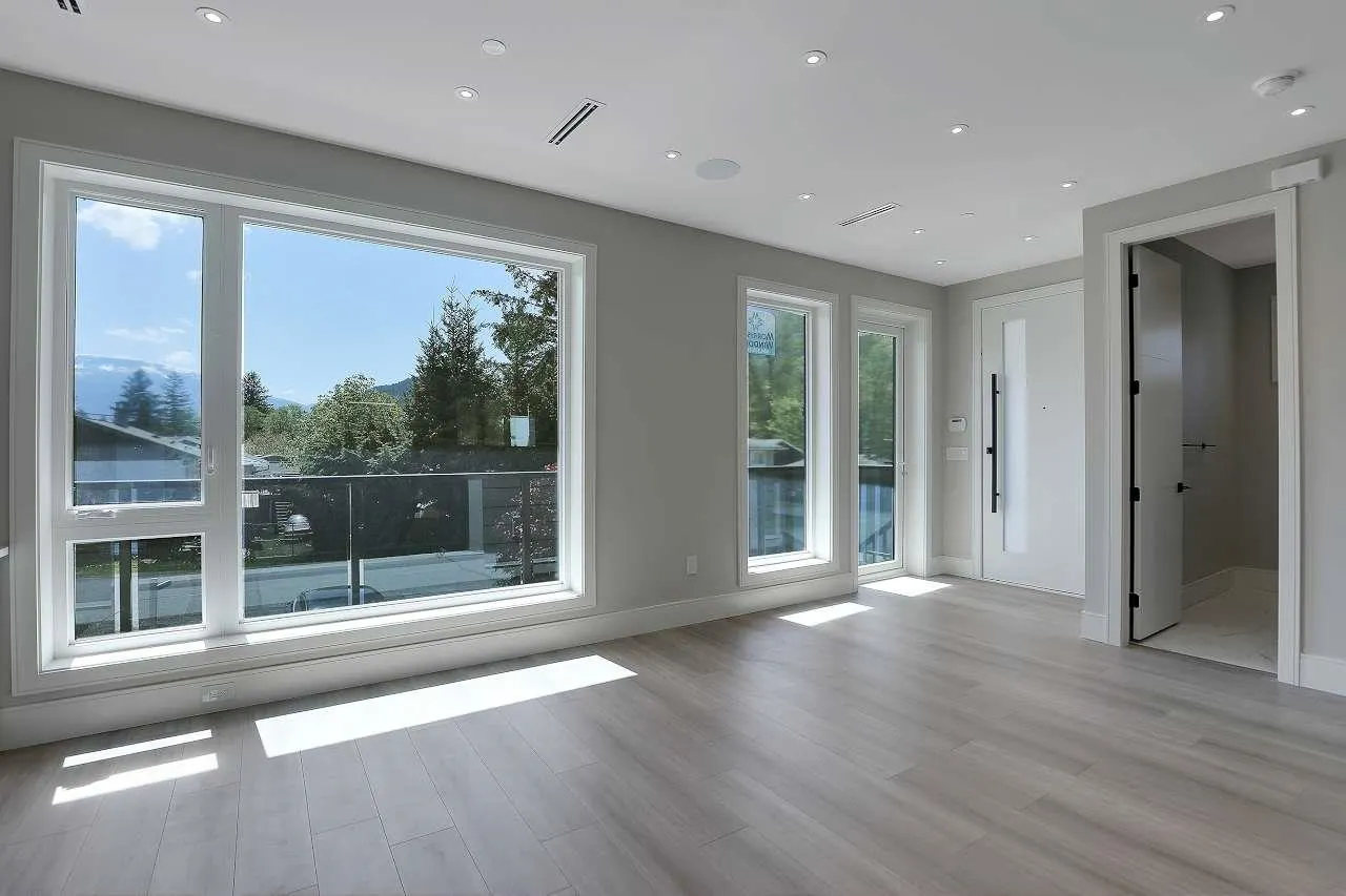 1137 Axen Road