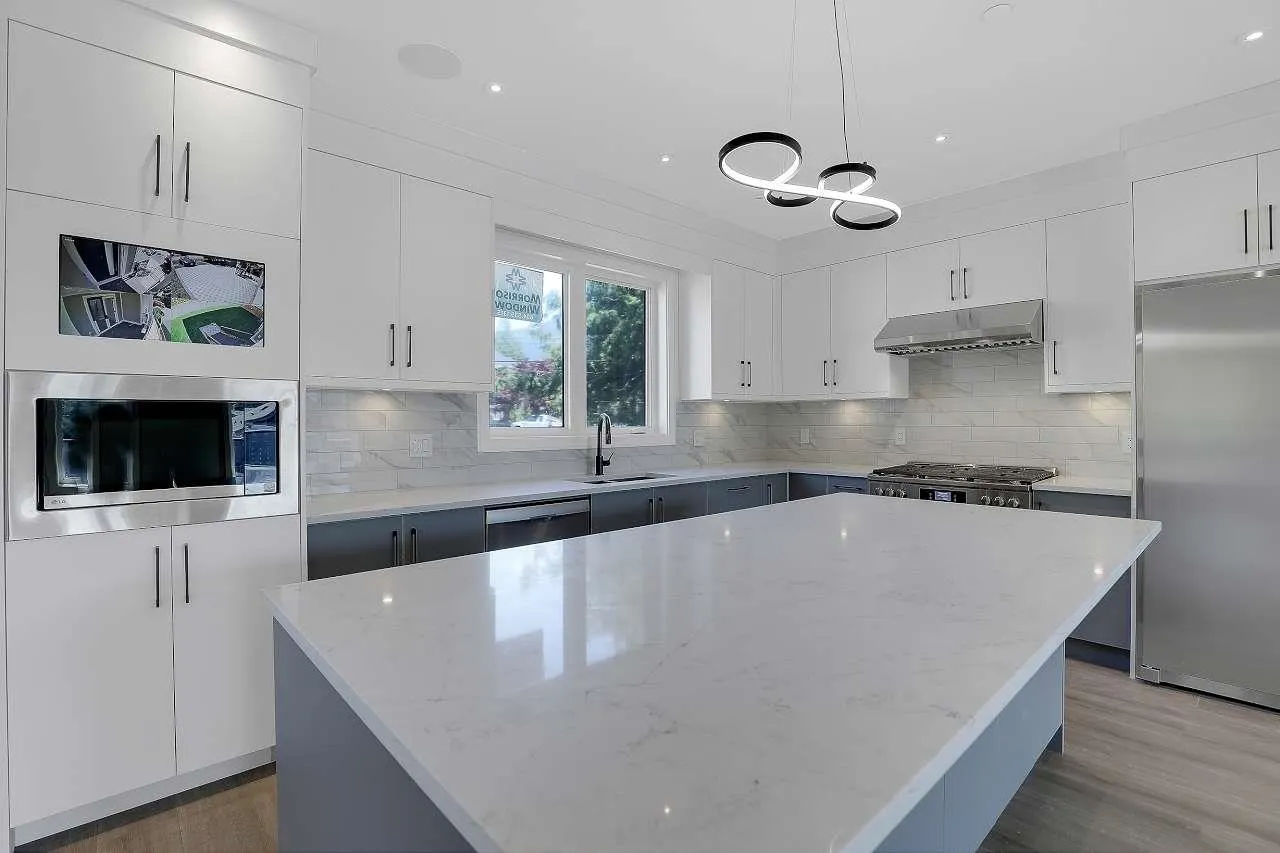 1137 Axen Road