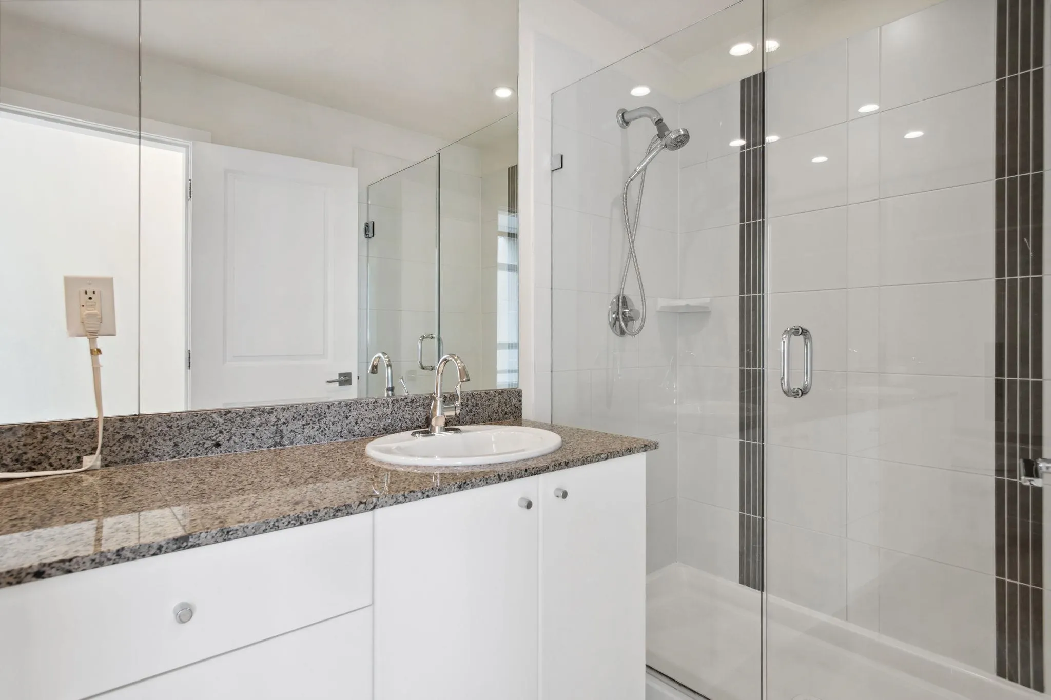 1905 5088 Kwantlen Street