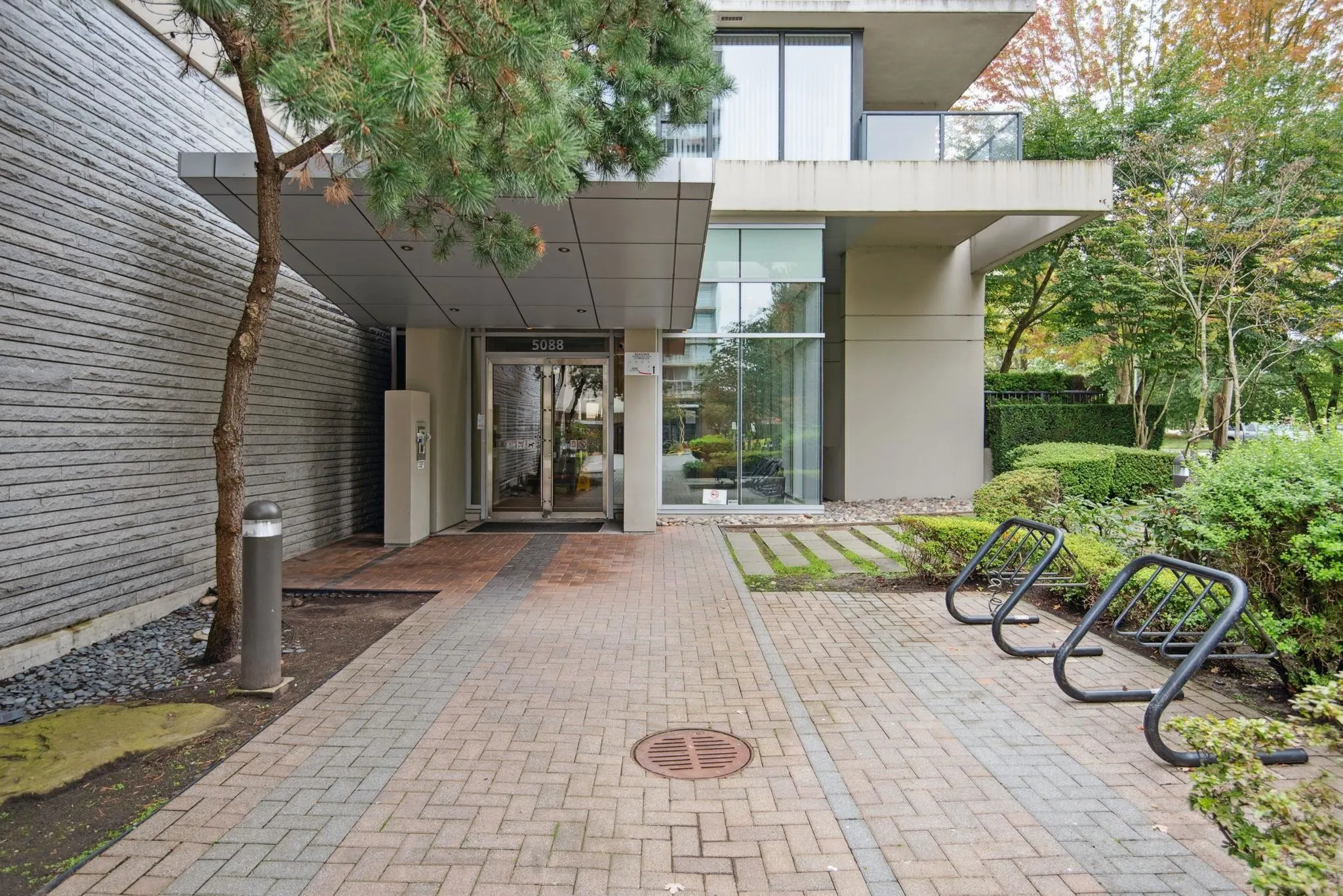 1905 5088 Kwantlen Street