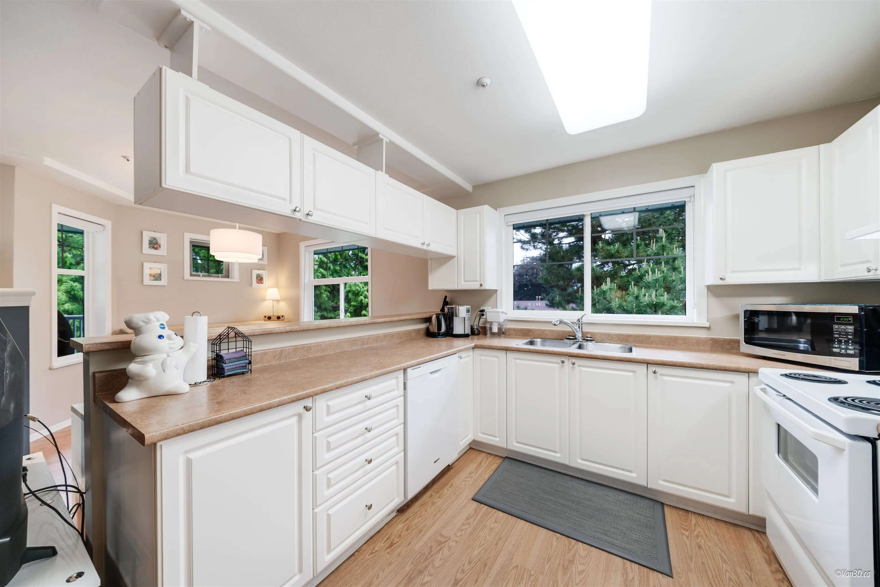 305 11960 Harris Road