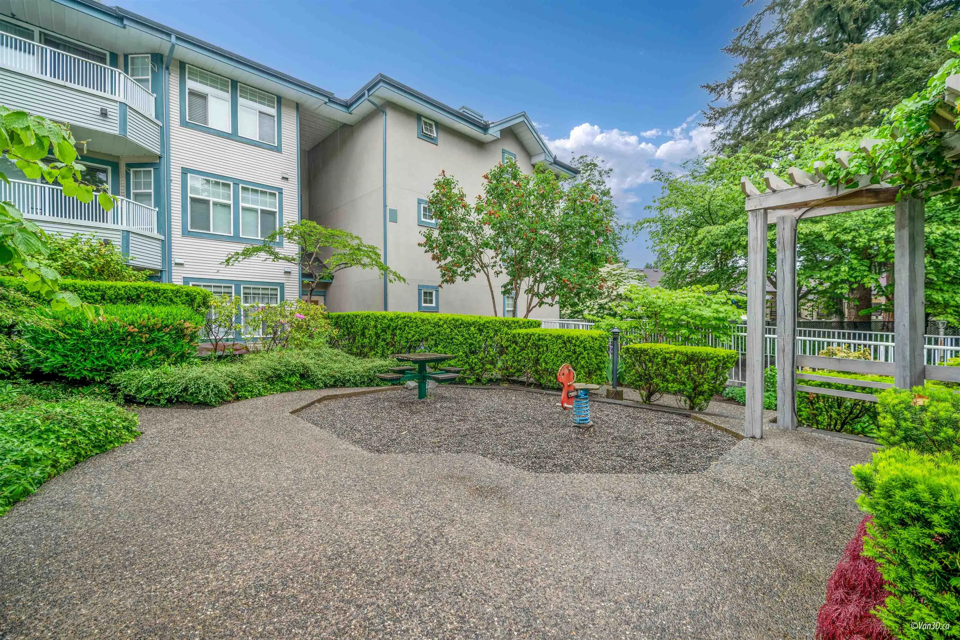 305 11960 Harris Road