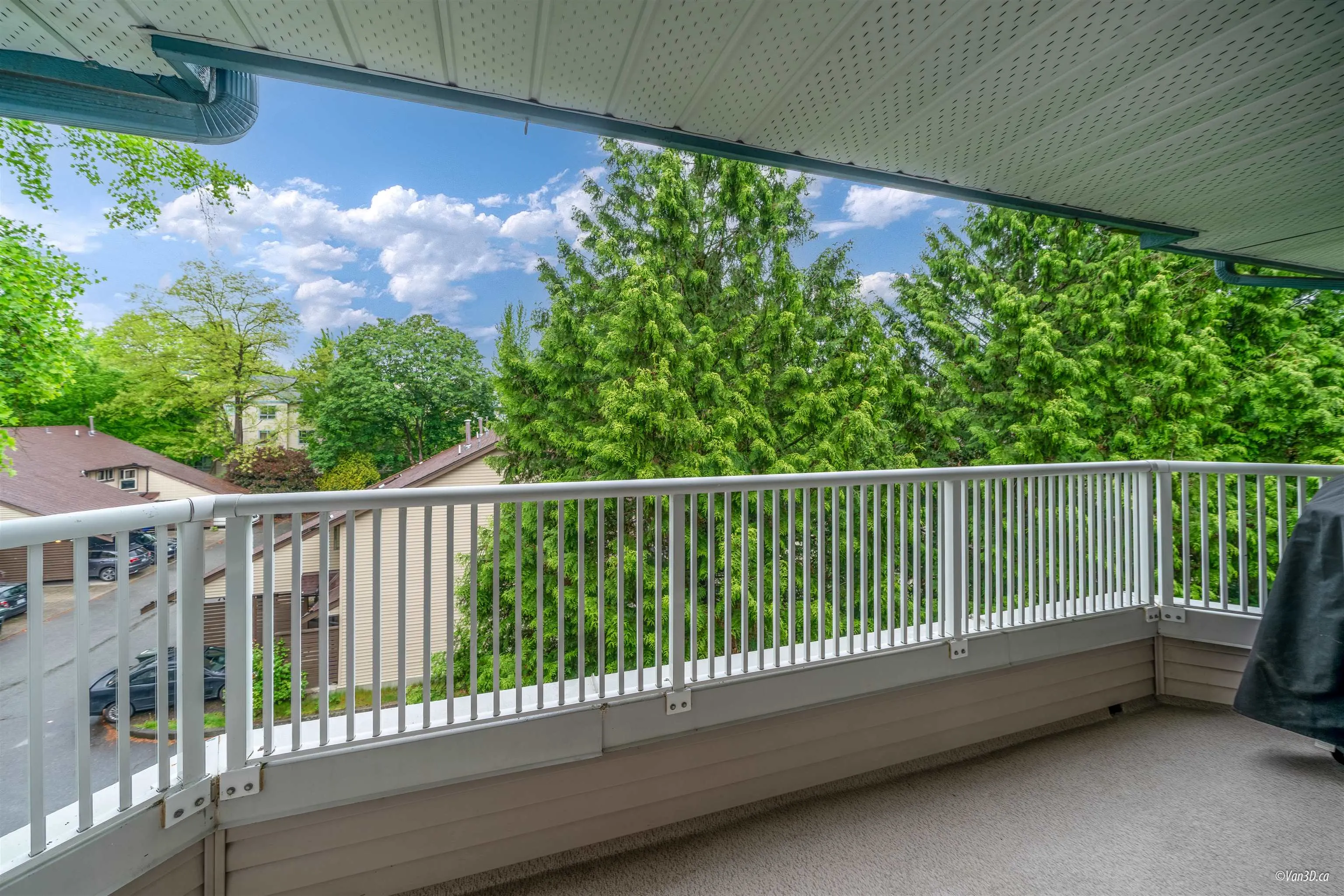 305 11960 Harris Road