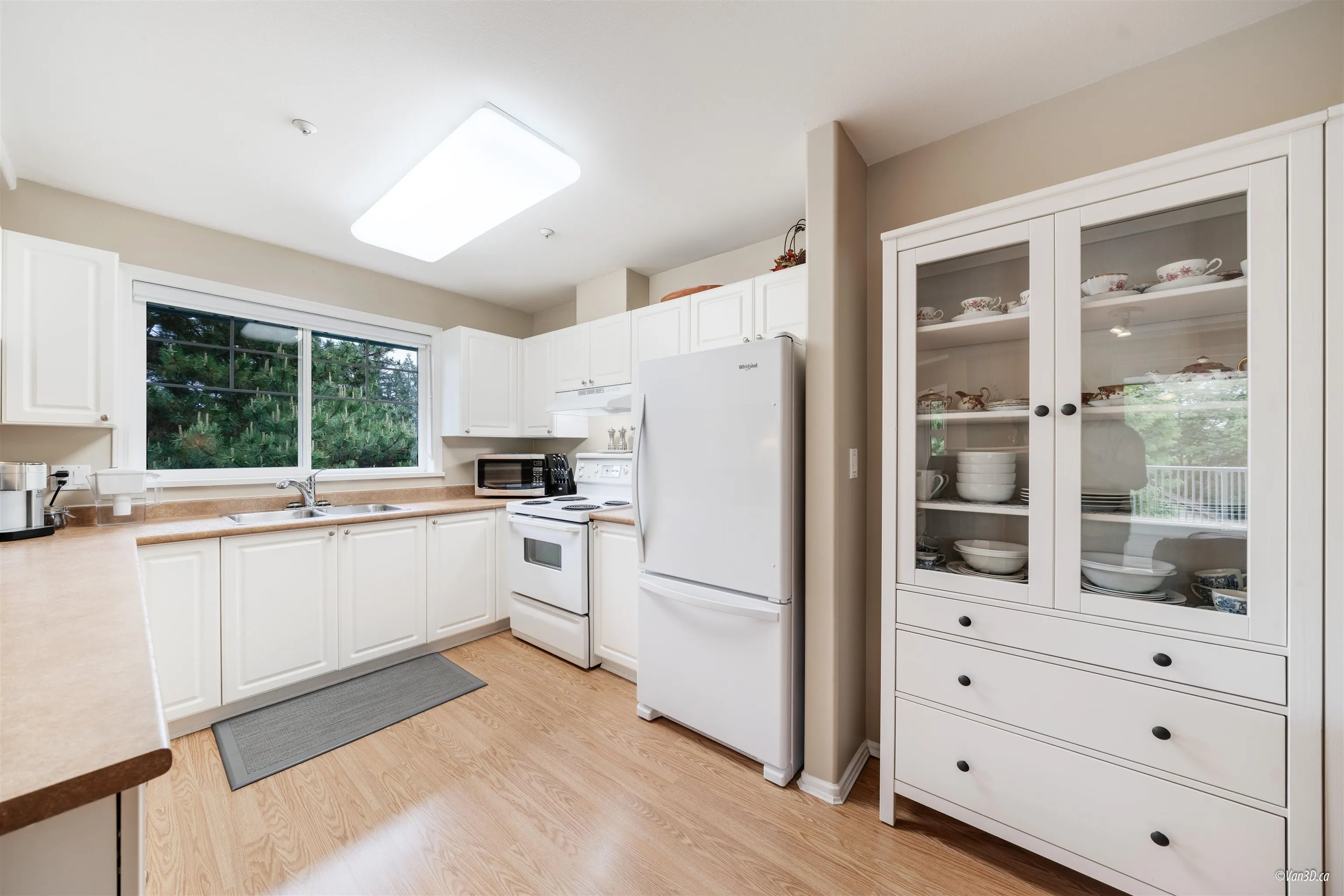 305 11960 Harris Road