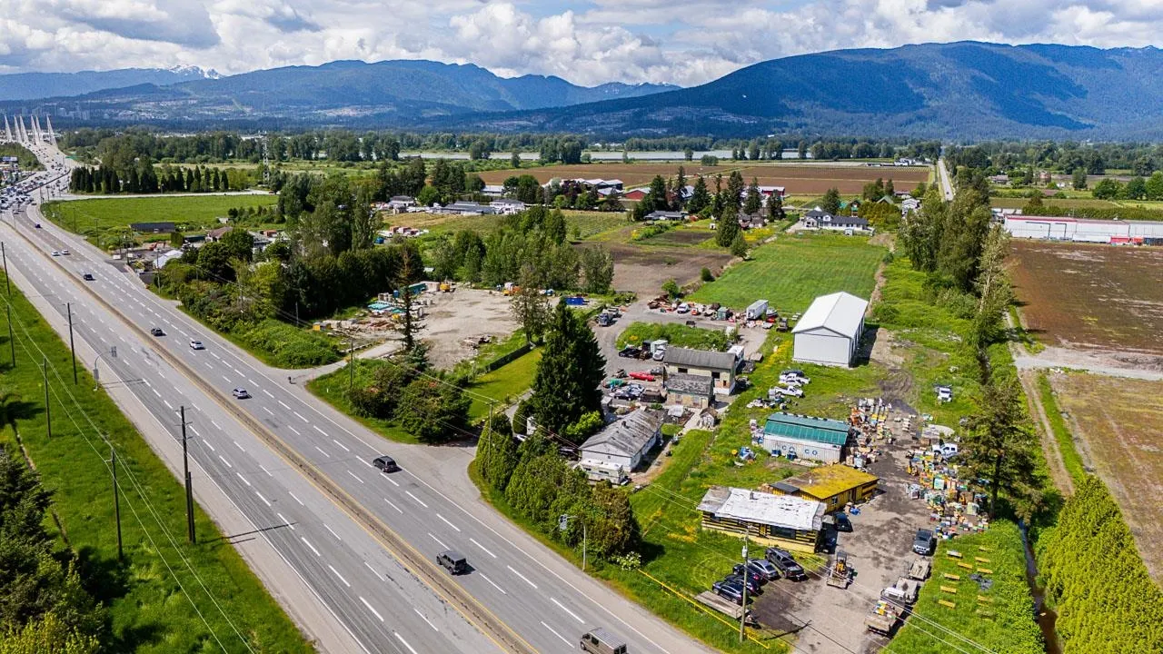 18365 Lougheed Highway