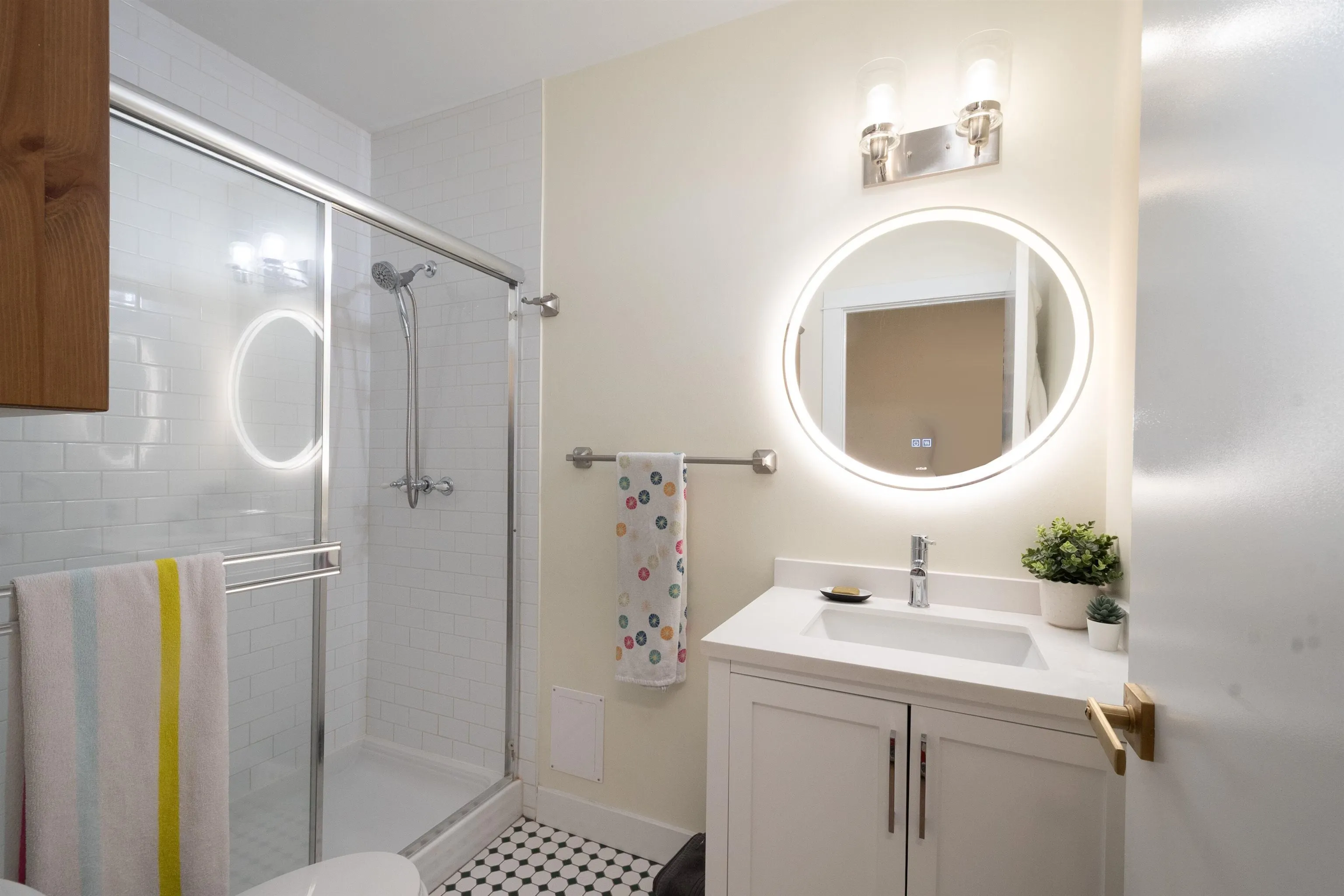 3652 Point Grey Road