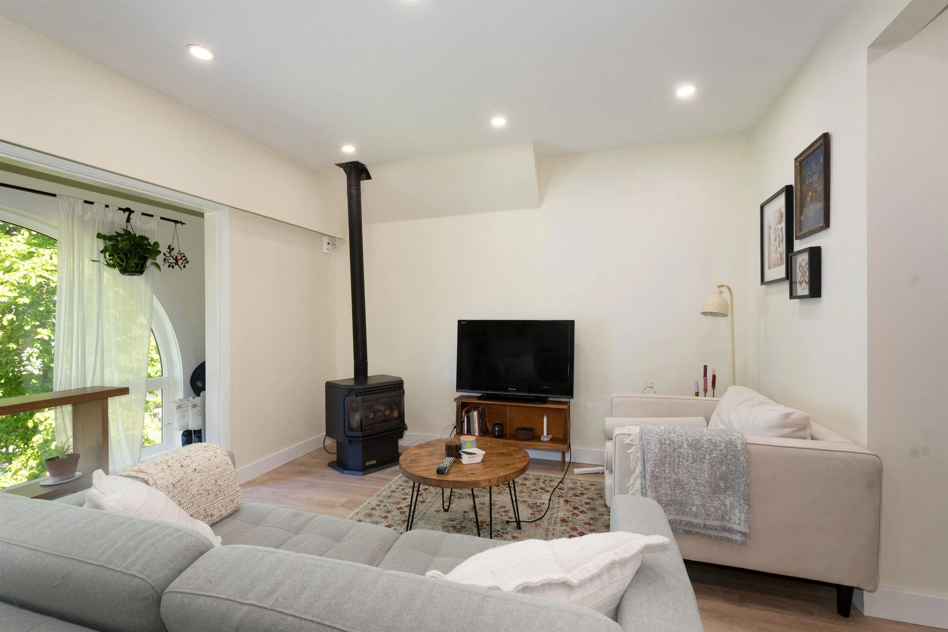 3652 Point Grey Road