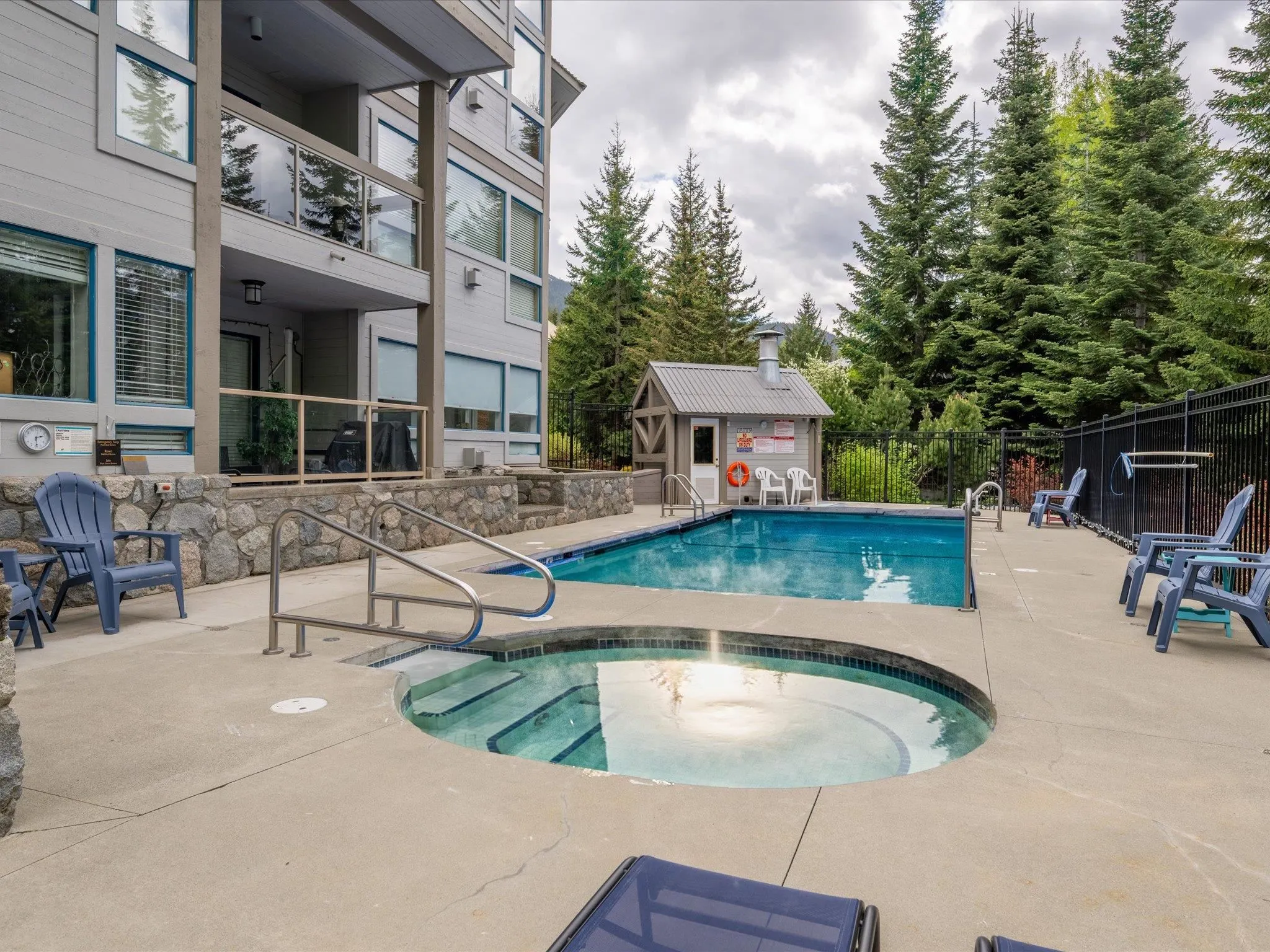 303/304 4905 Spearhead Place