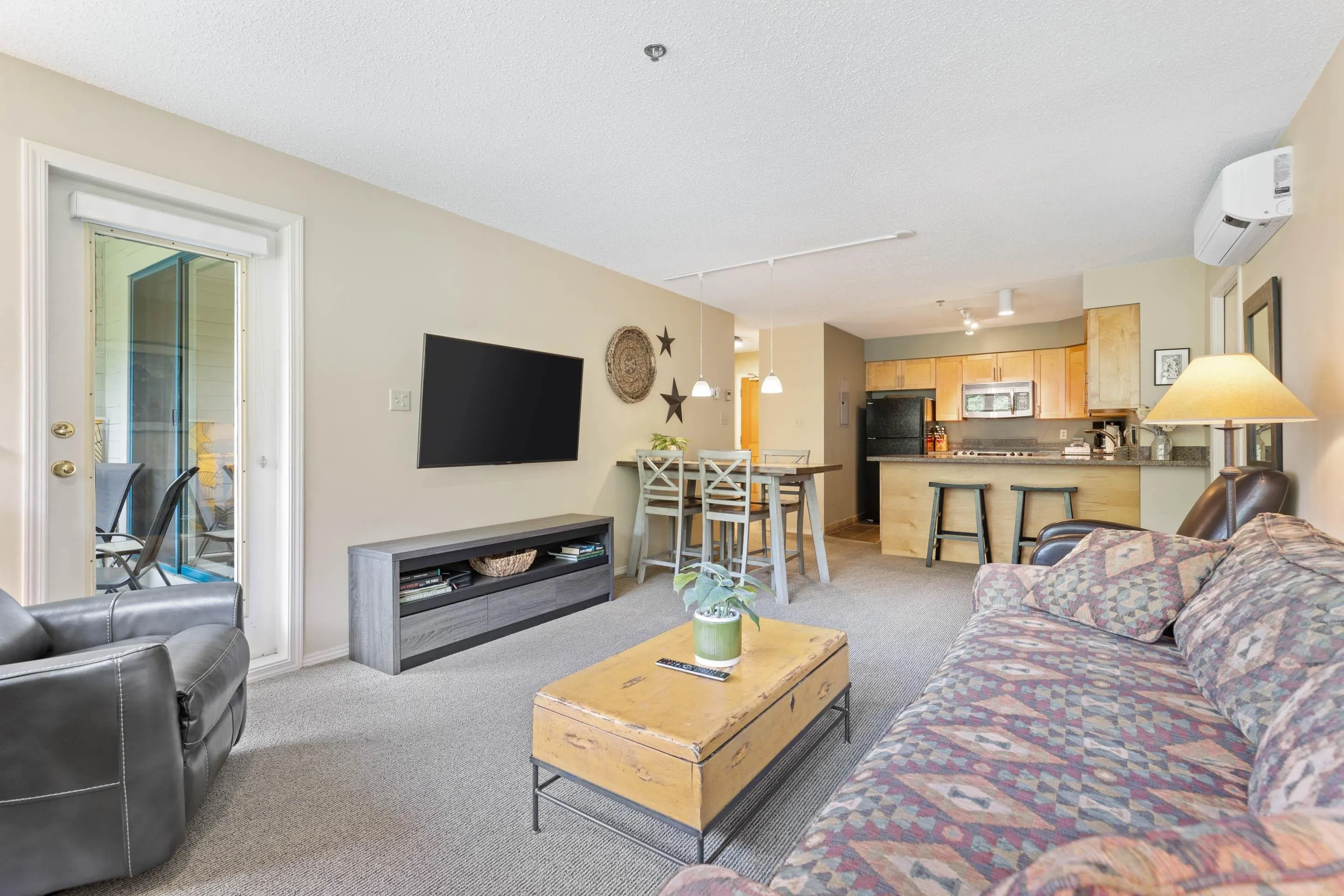 303/304 4905 Spearhead Place