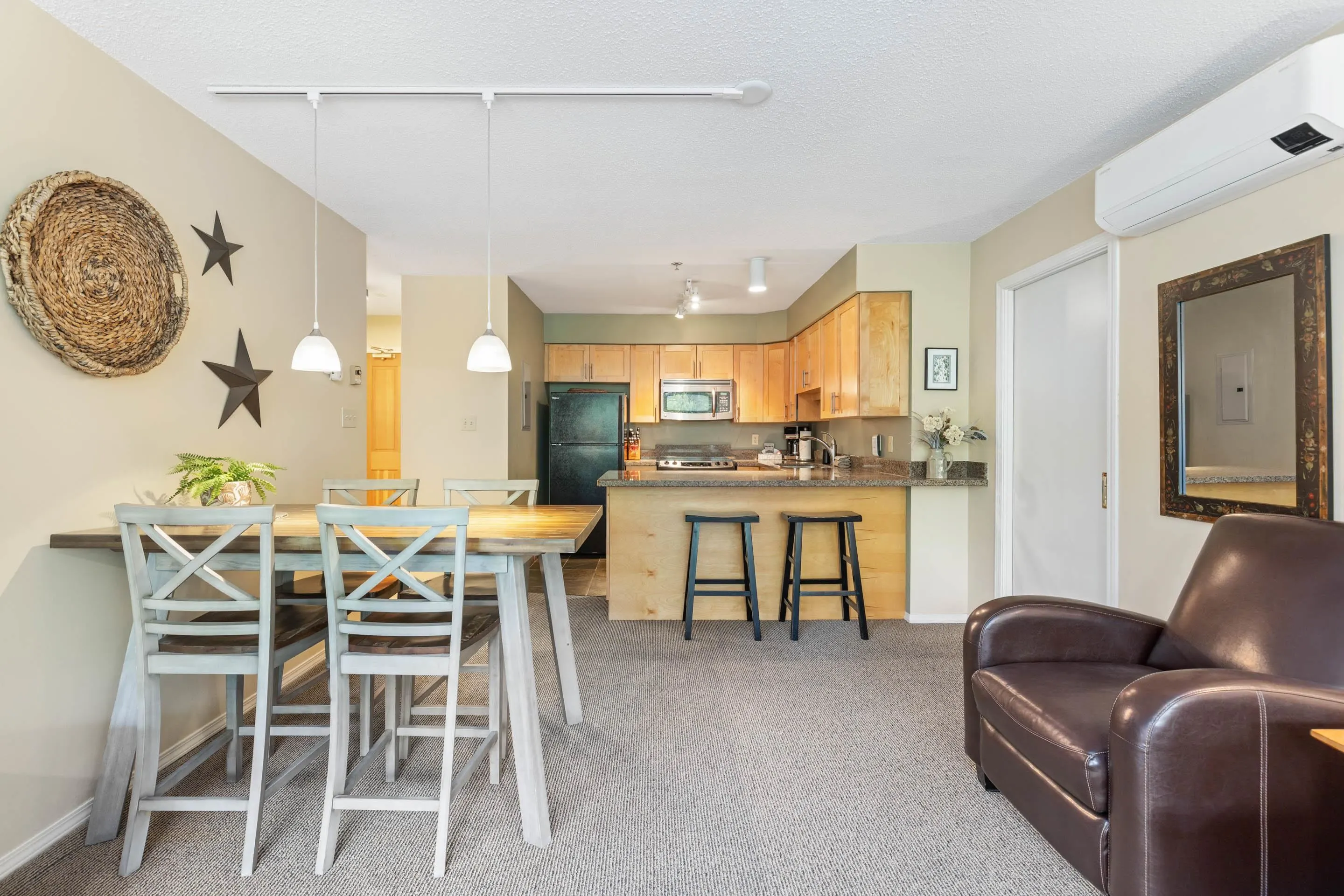 303/304 4905 Spearhead Place