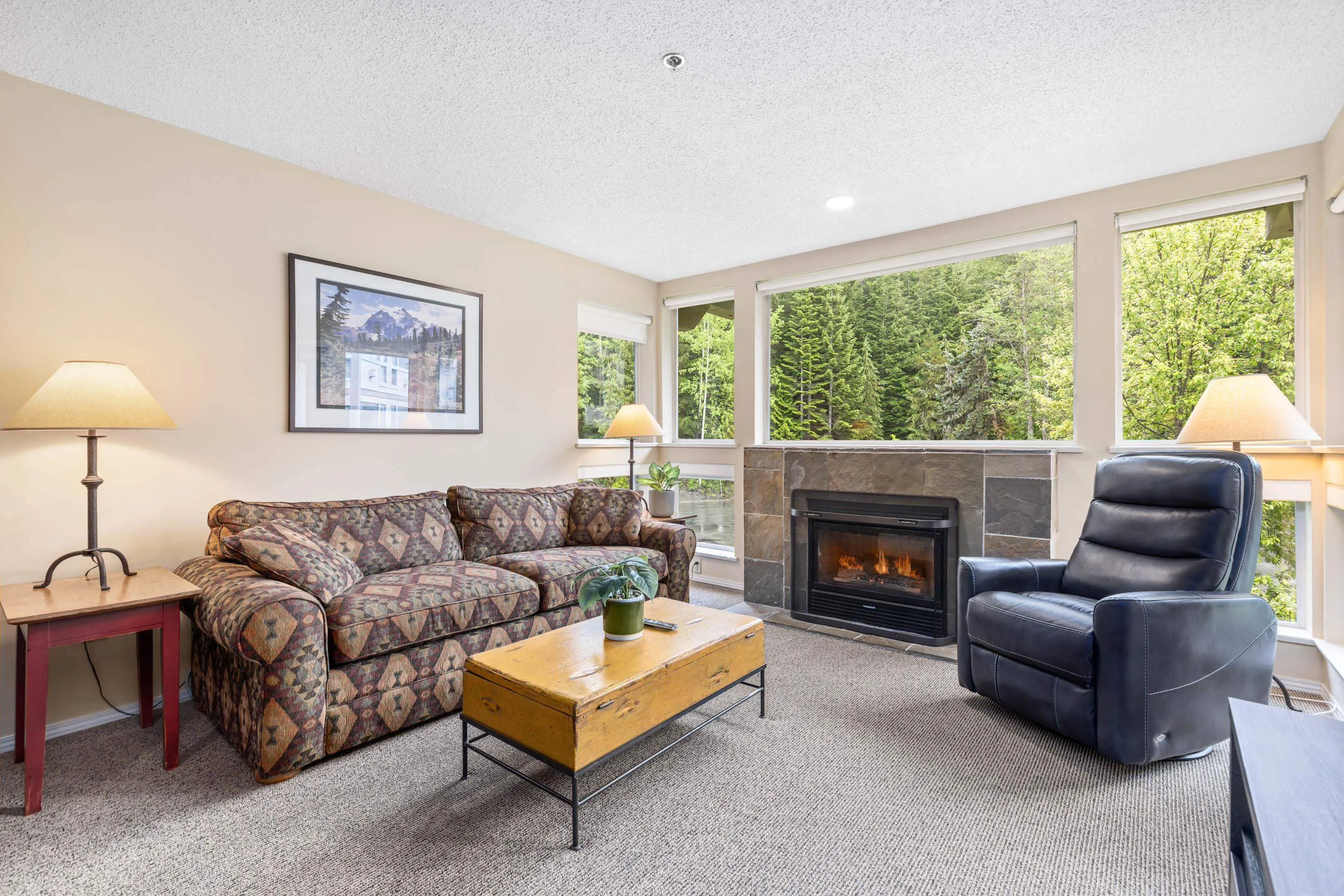 303/304 4905 Spearhead Place