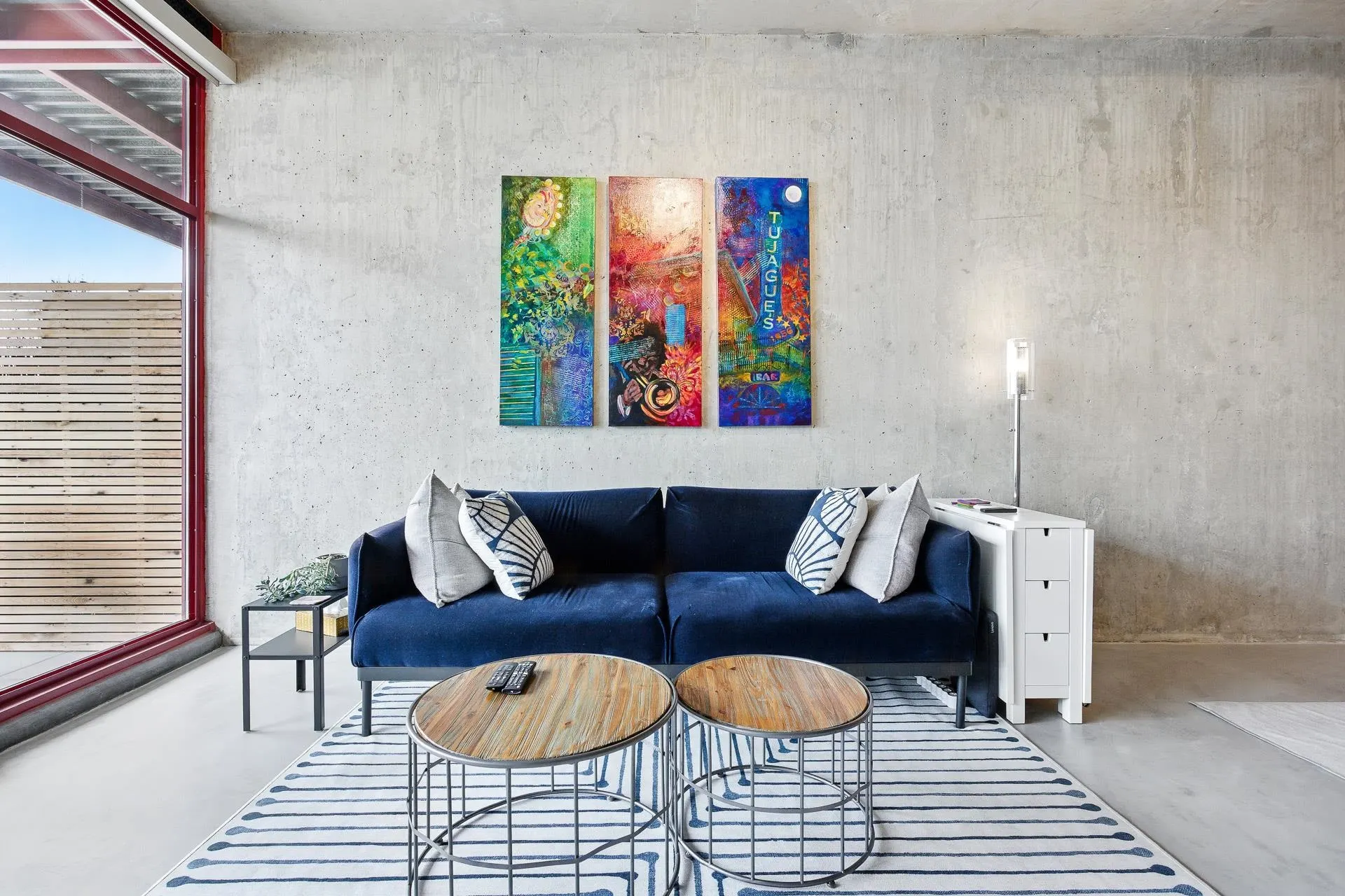 303 128 W 6th Avenue