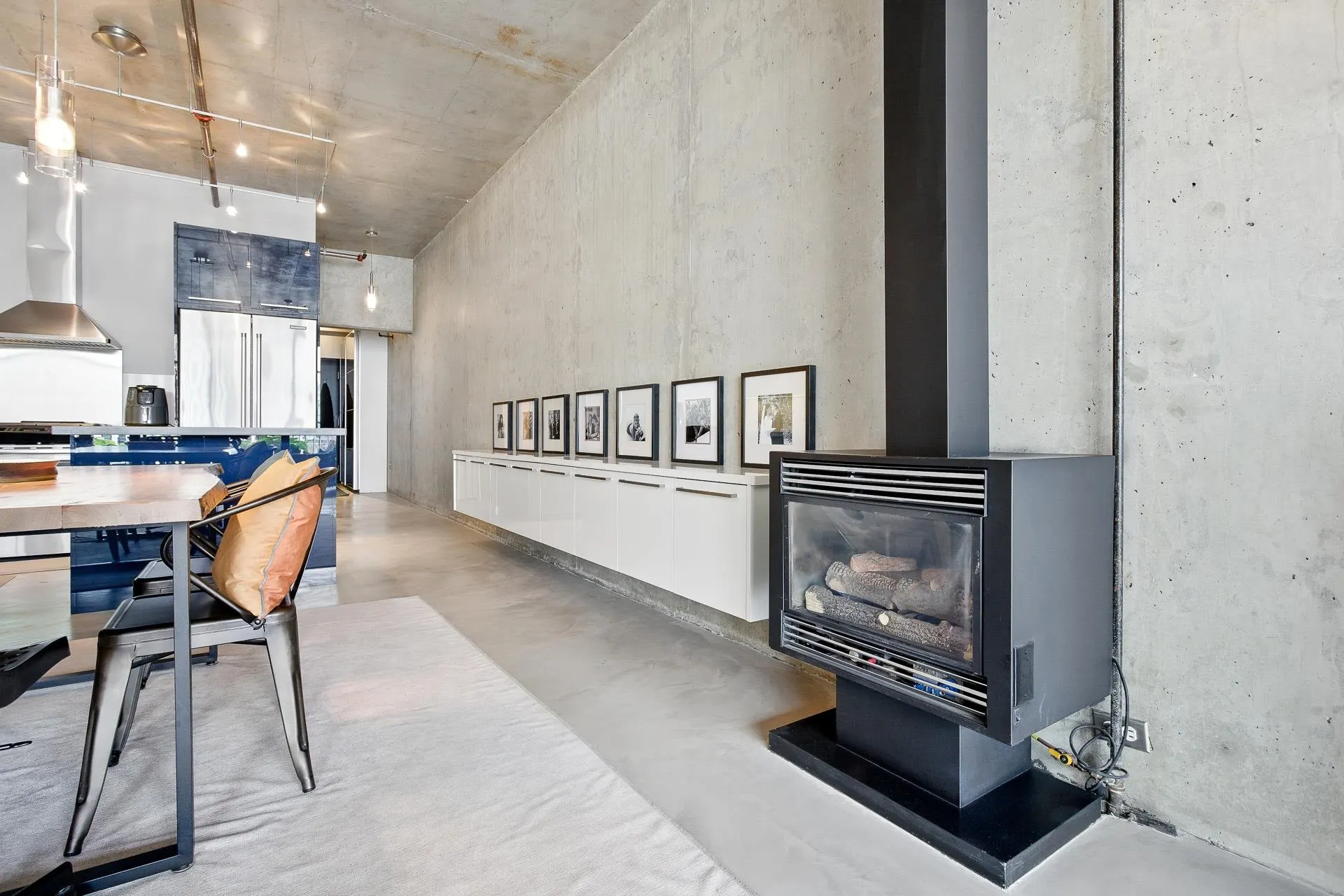 303 128 W 6th Avenue