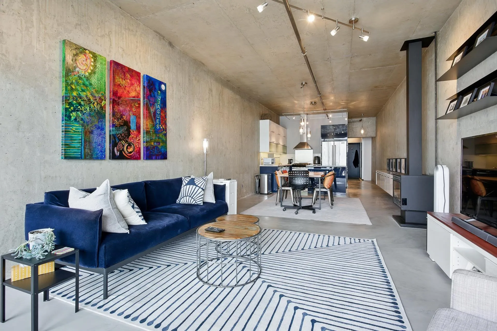 303 128 W 6th Avenue