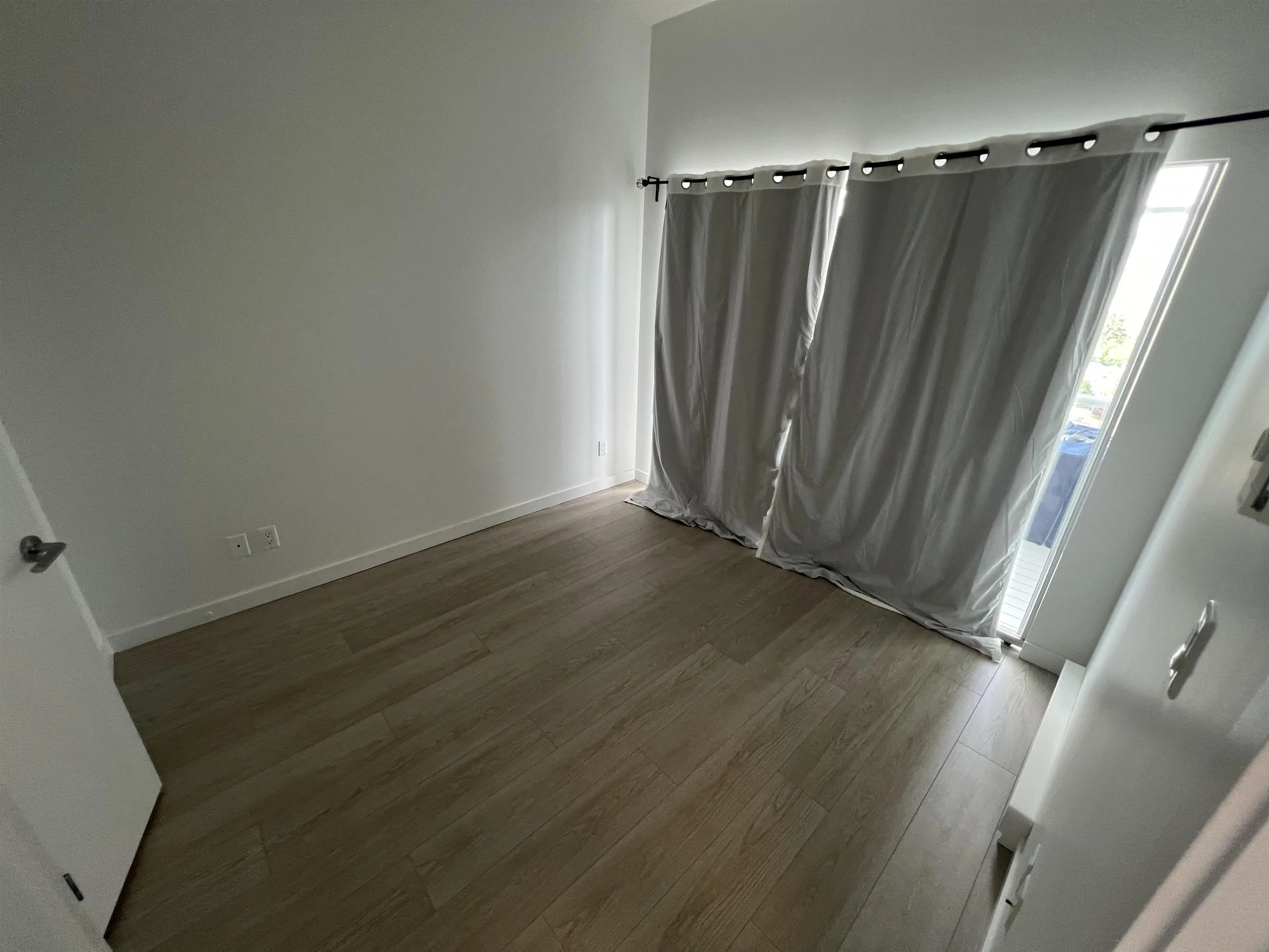 2303 4815 Eldorado Mews