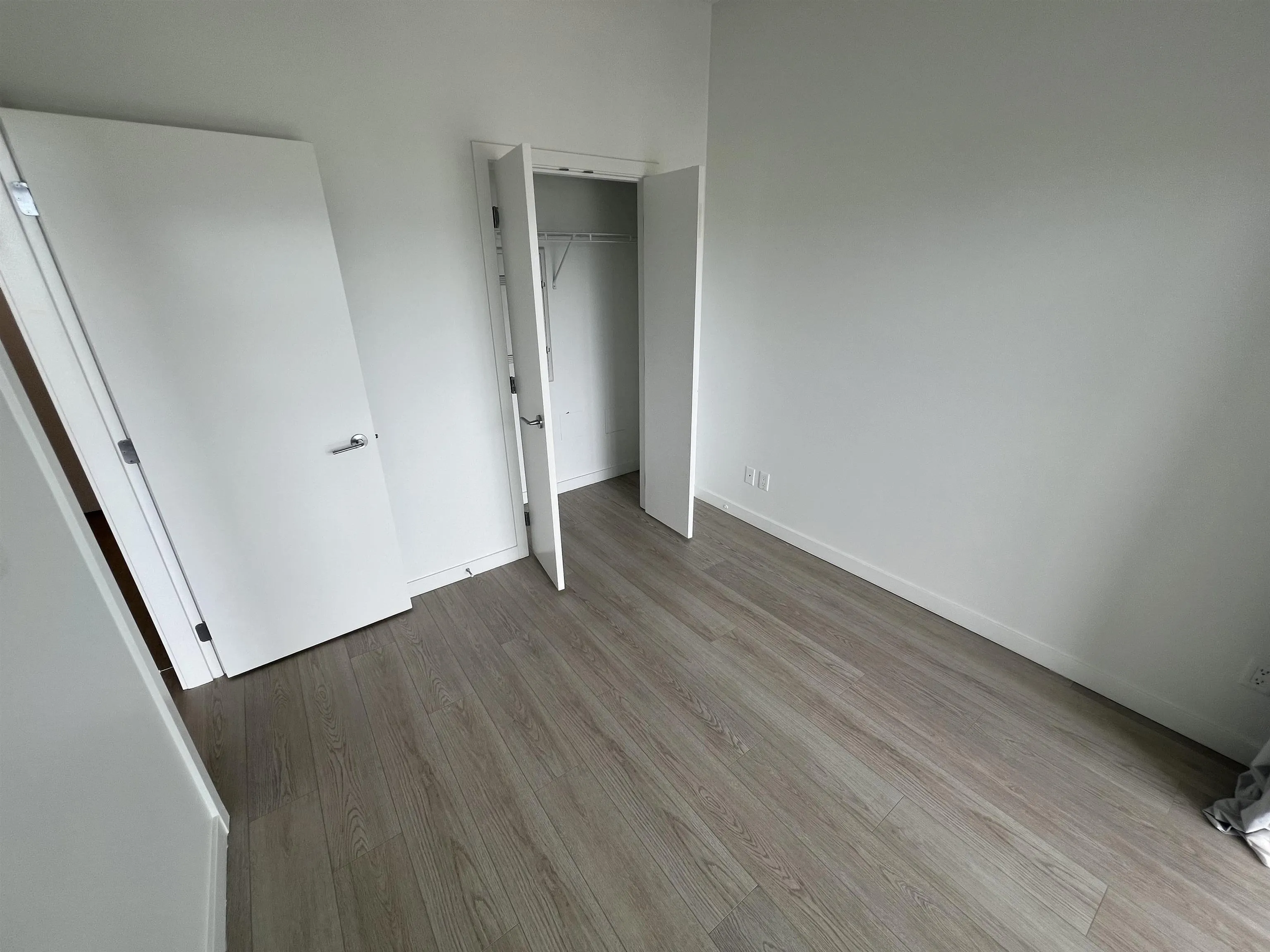 2303 4815 Eldorado Mews