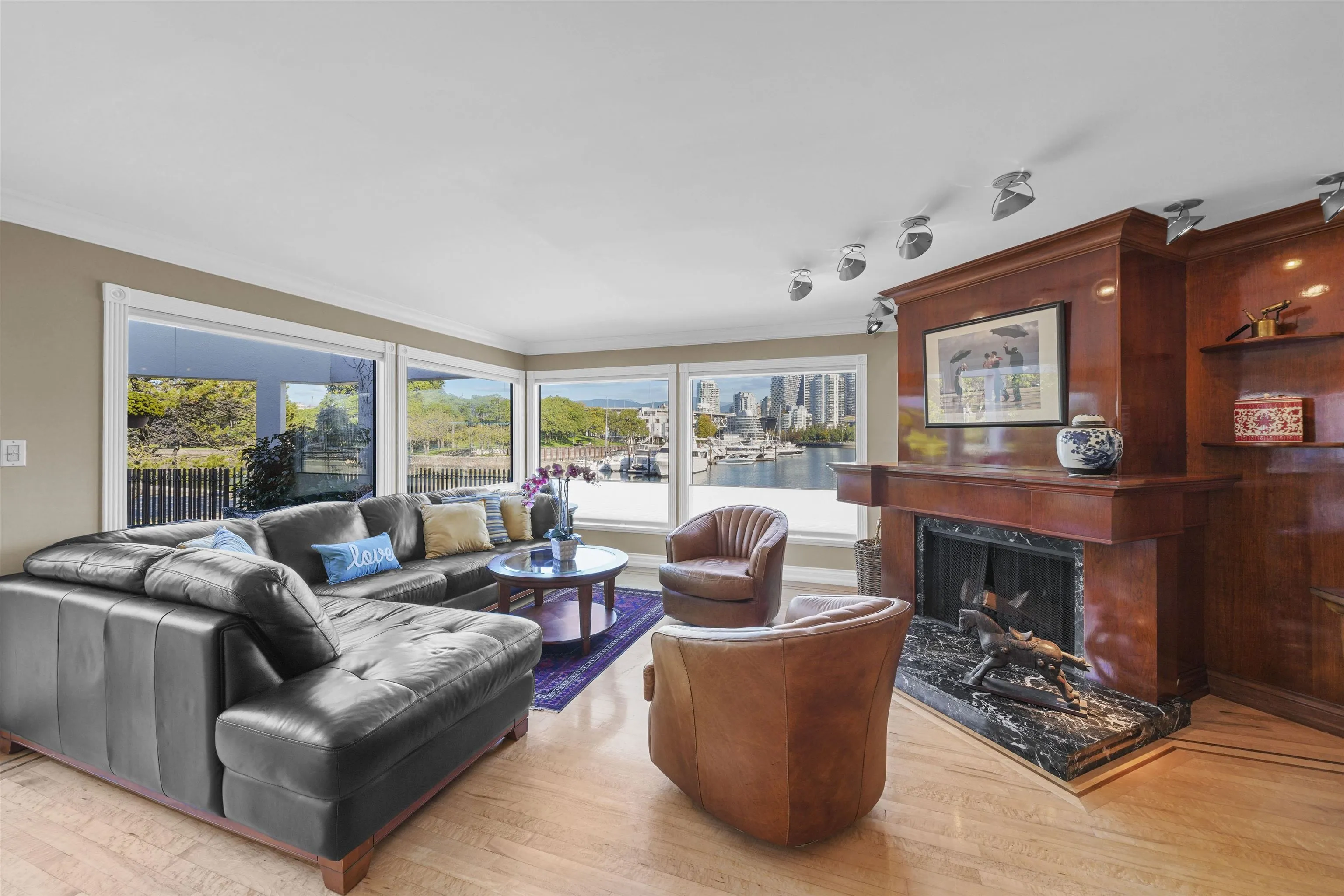 1130 Ironwork Passage