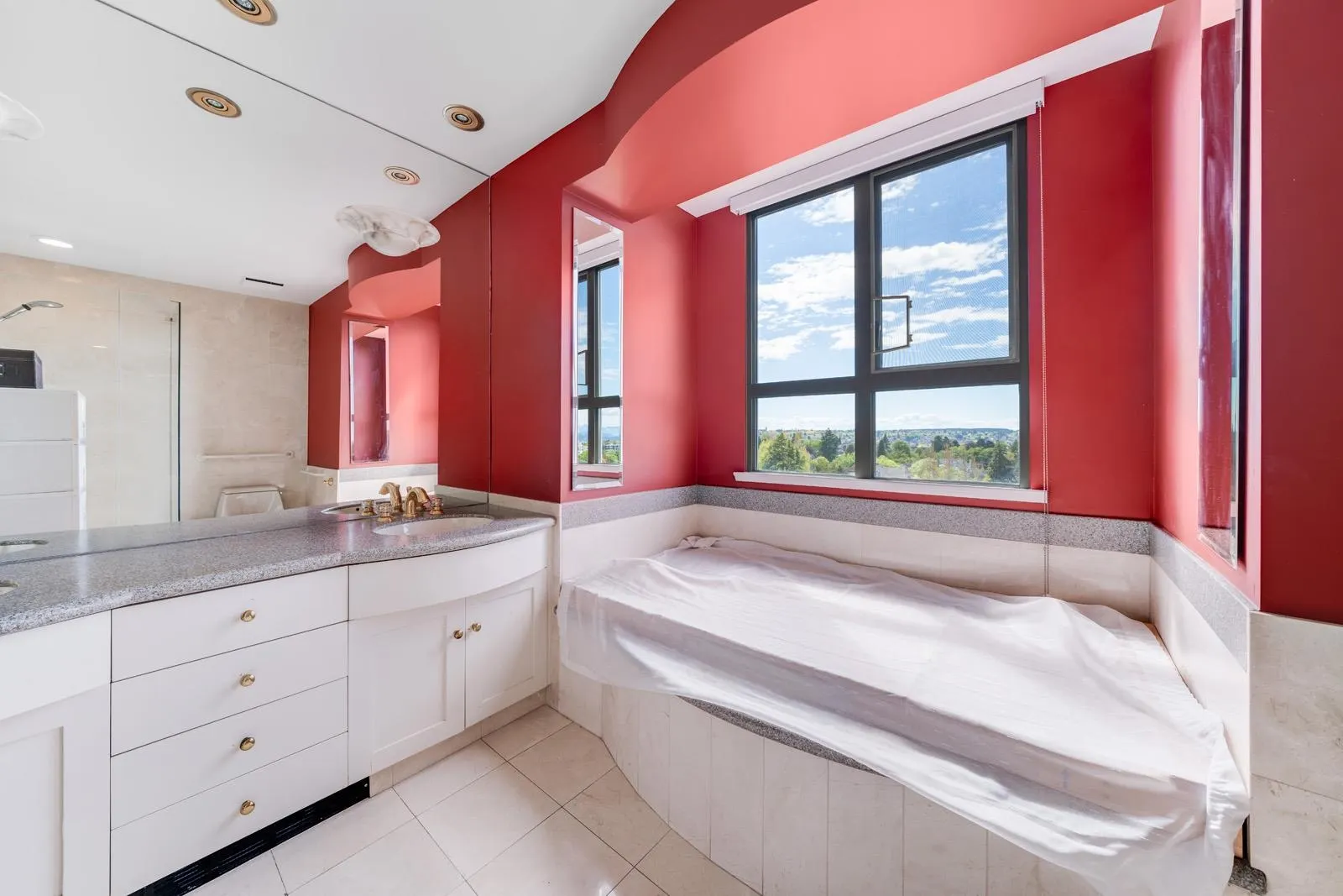 1000 1788 W 13th Avenue