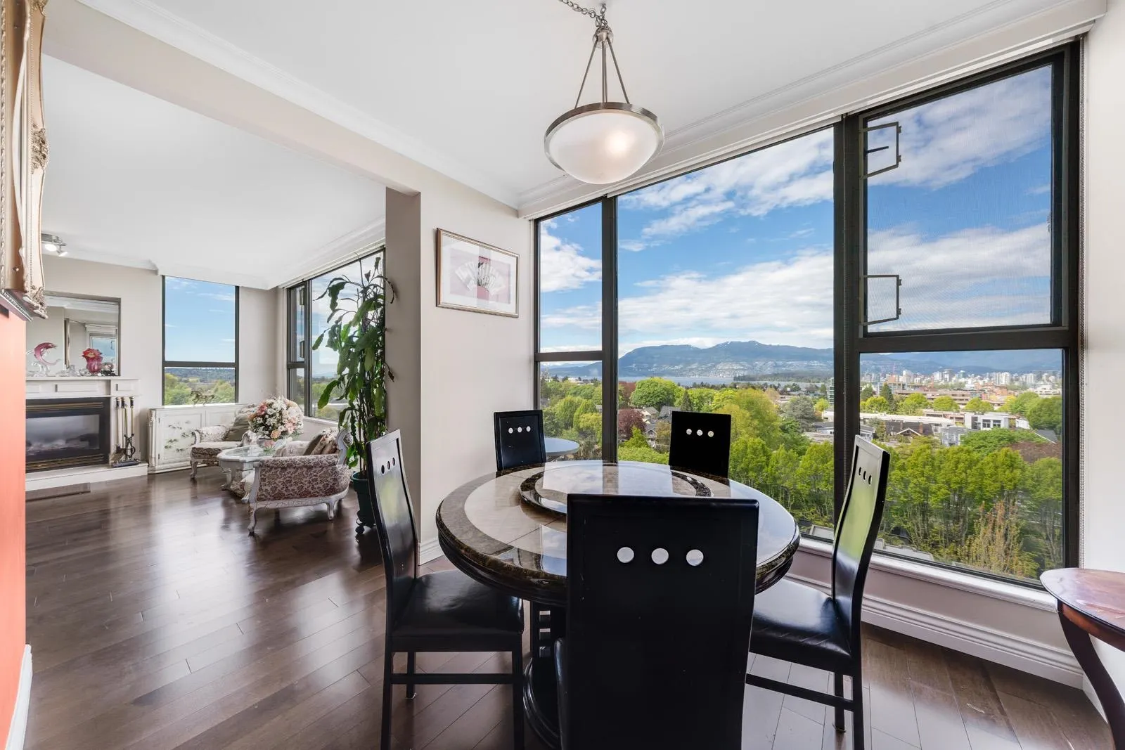 1000 1788 W 13th Avenue