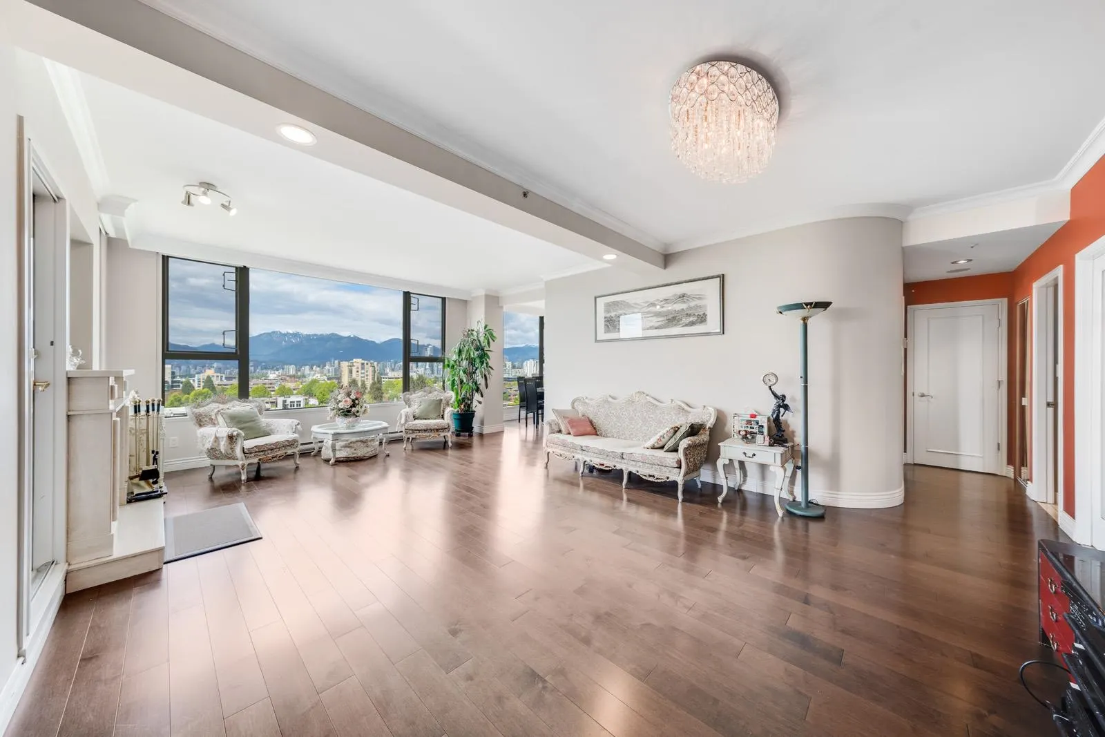 1000 1788 W 13th Avenue