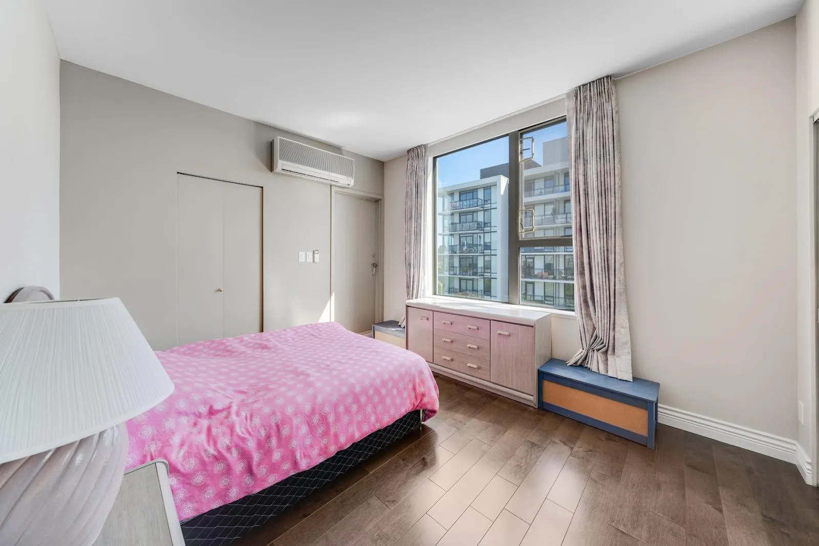 1000 1788 W 13th Avenue