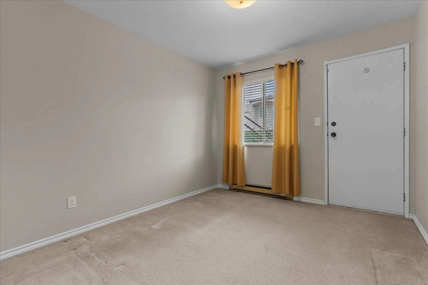 47 7455 Huron Street