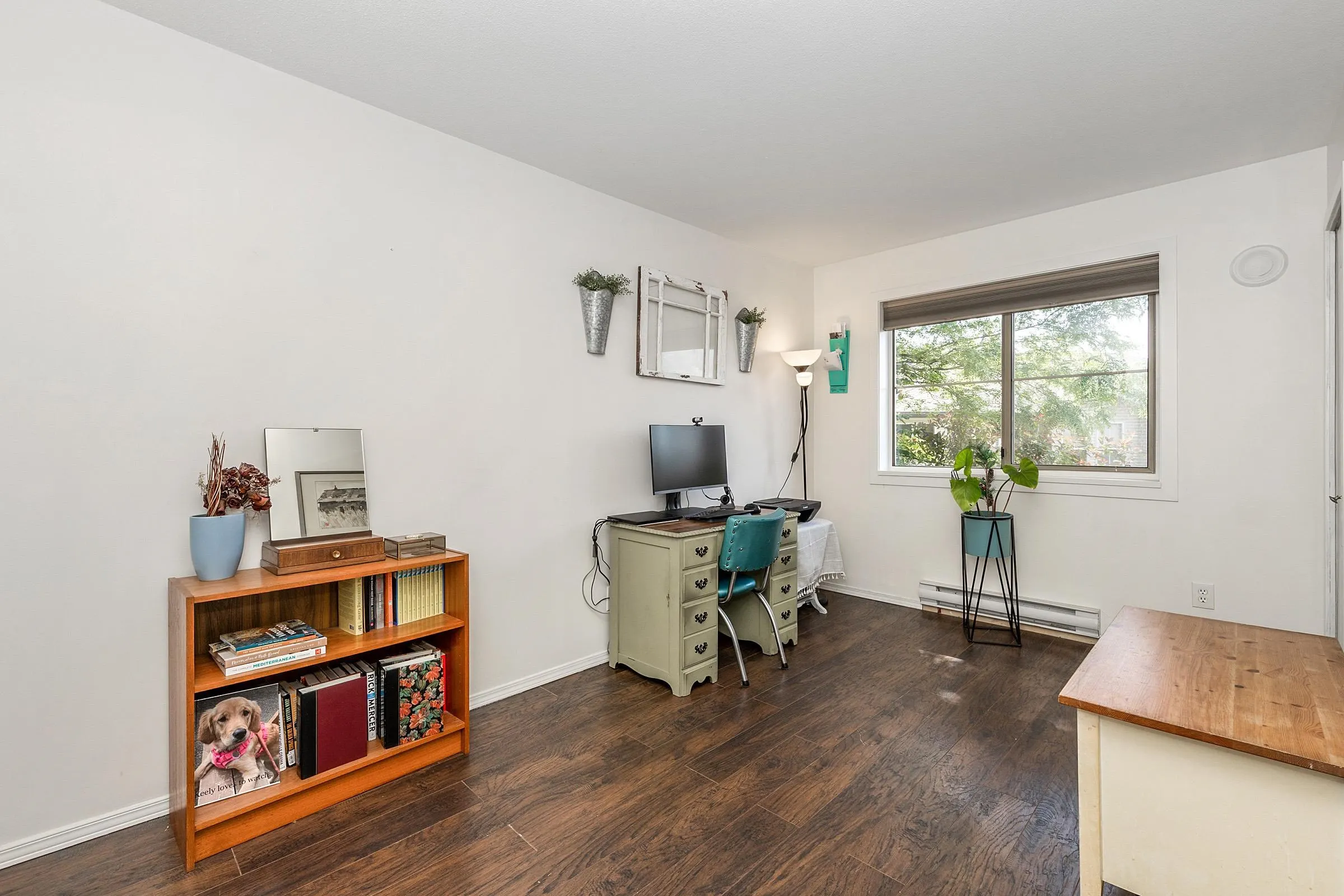 204 19130 Ford Road